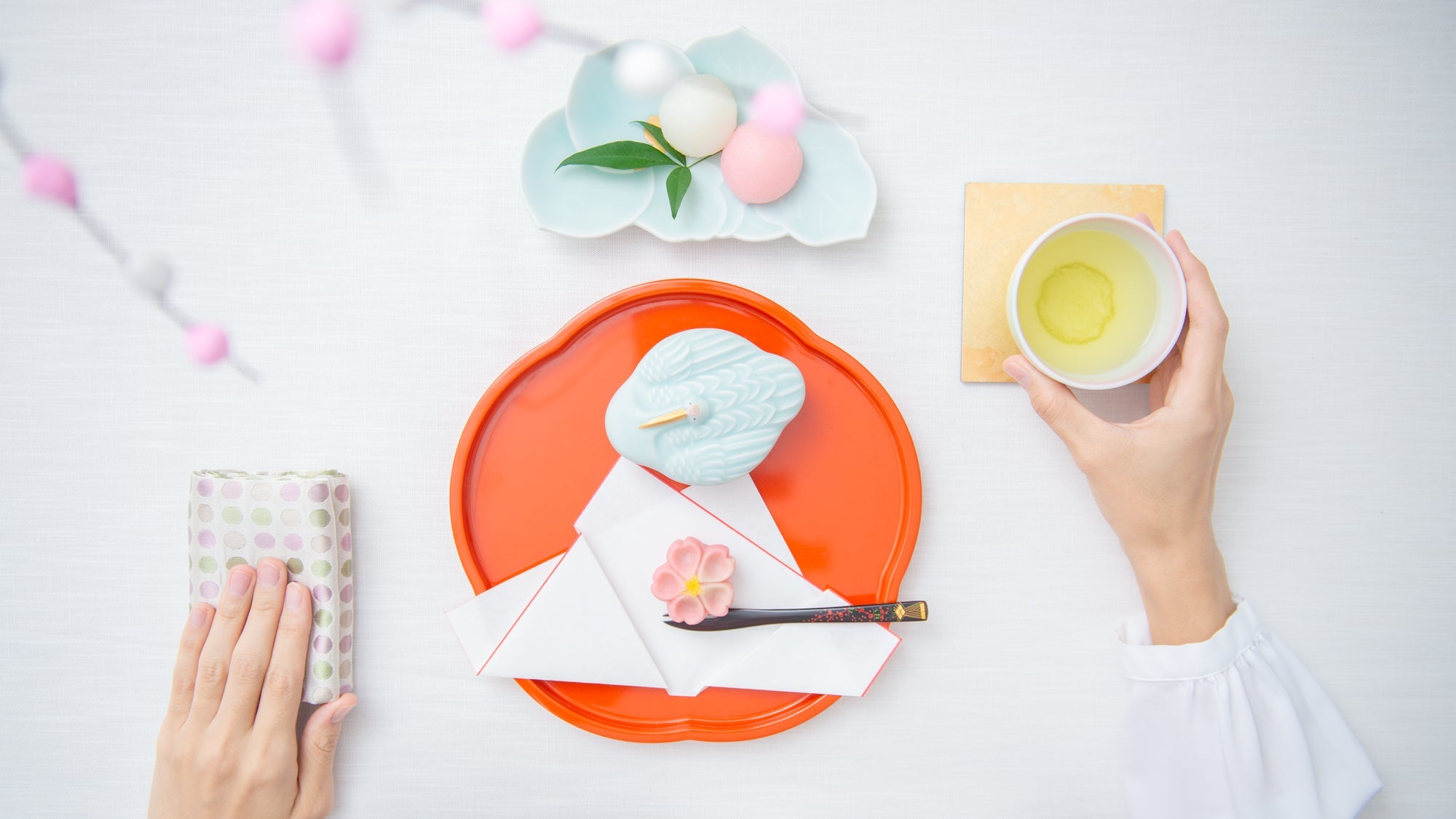How to Set a Minimalist Japanese Table