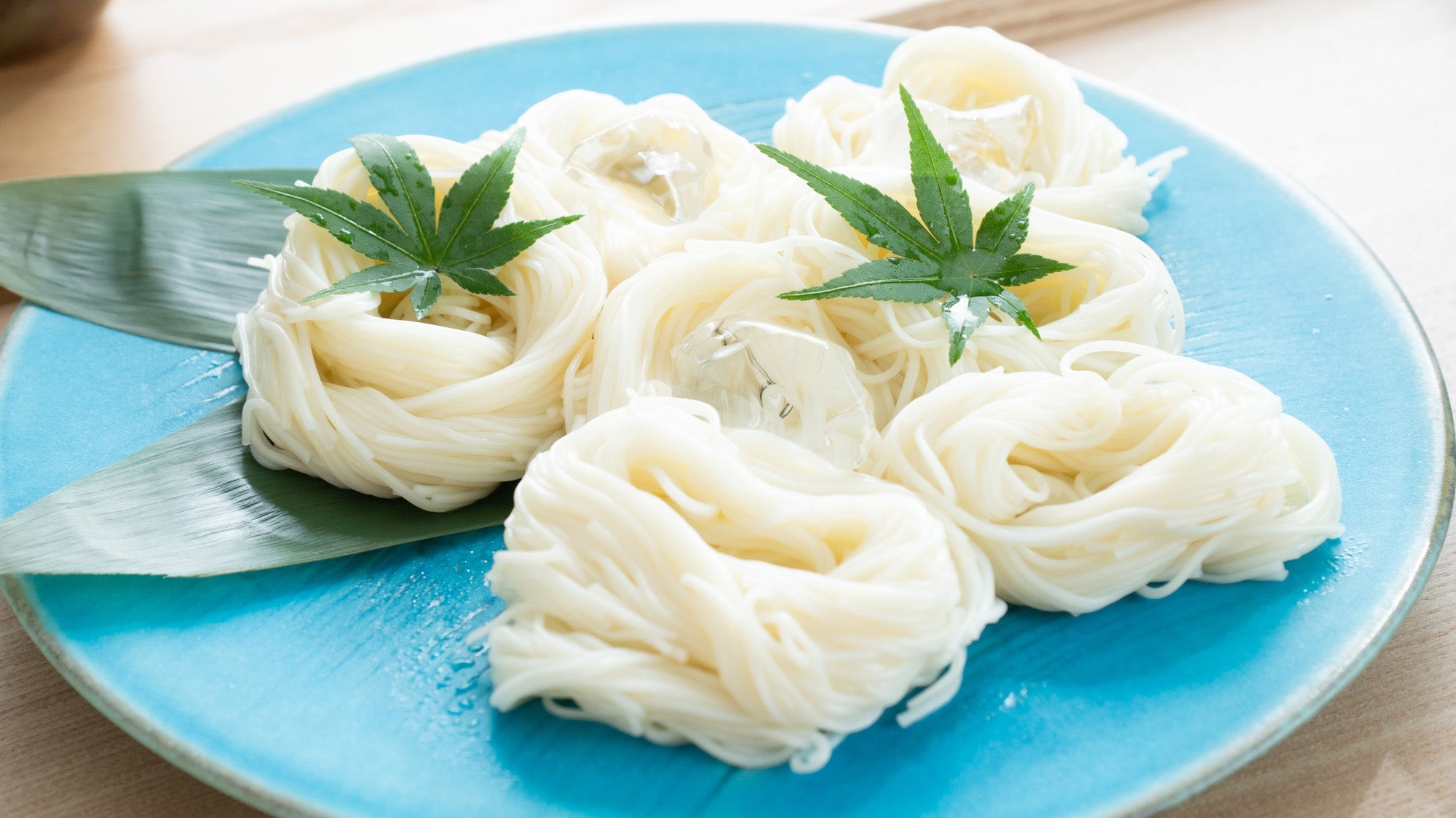 How to Savor Japanese Somen: Your Refreshing Summer Noodle Guide