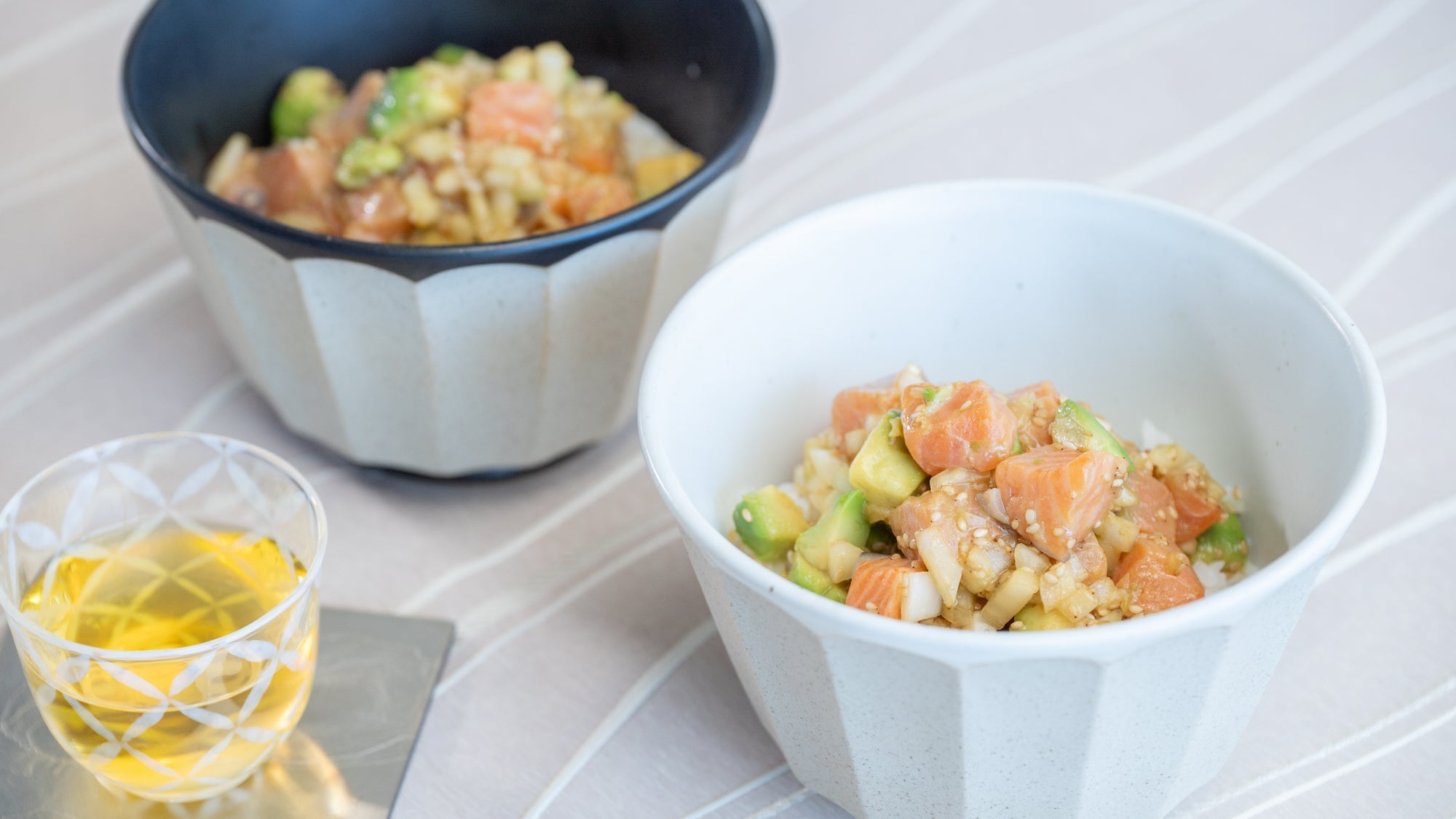Akari’s Summer Donburi Recipe: Salmon and Avocado Poke Bowl