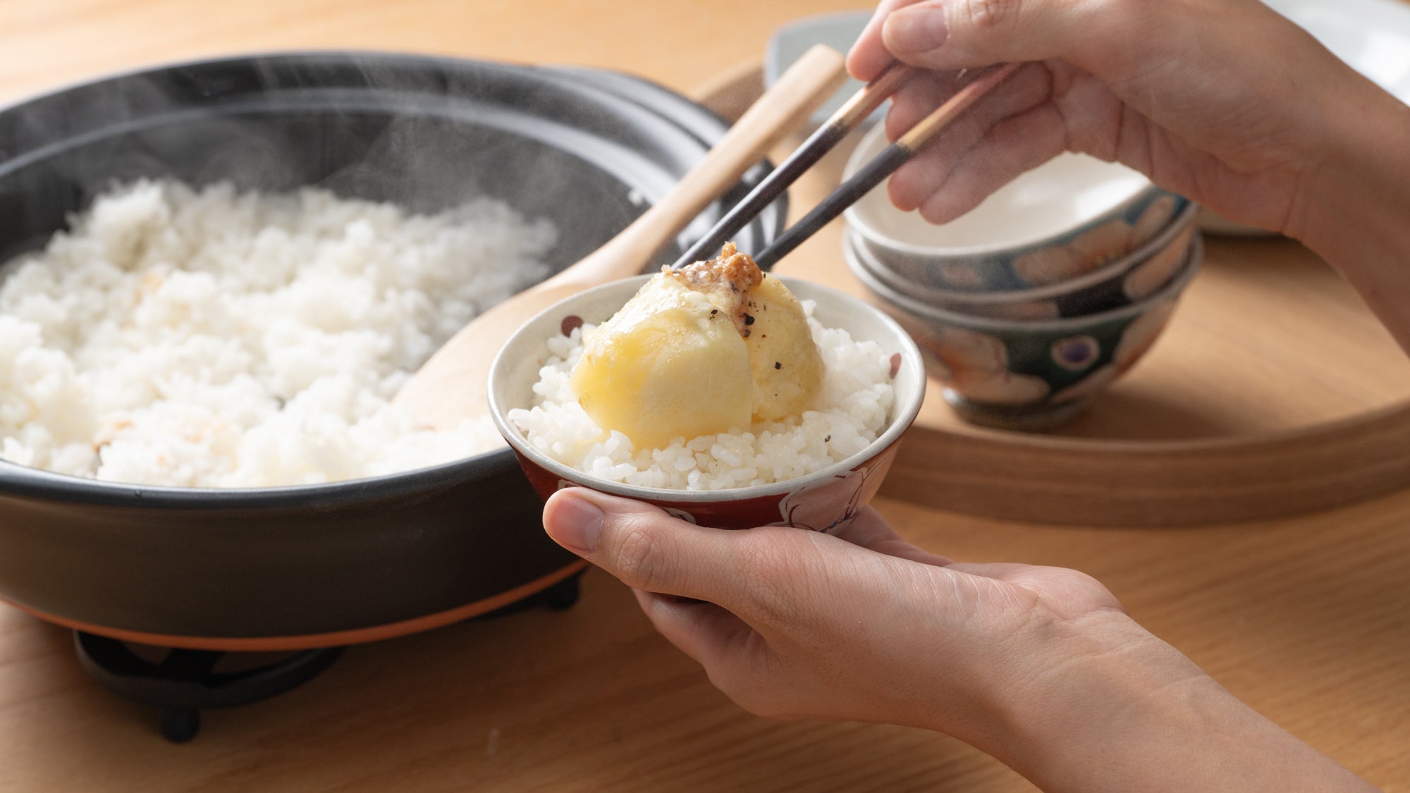 Hasegawa Akari's Fall Donabe Recipe: Potato Miso Butter Rice