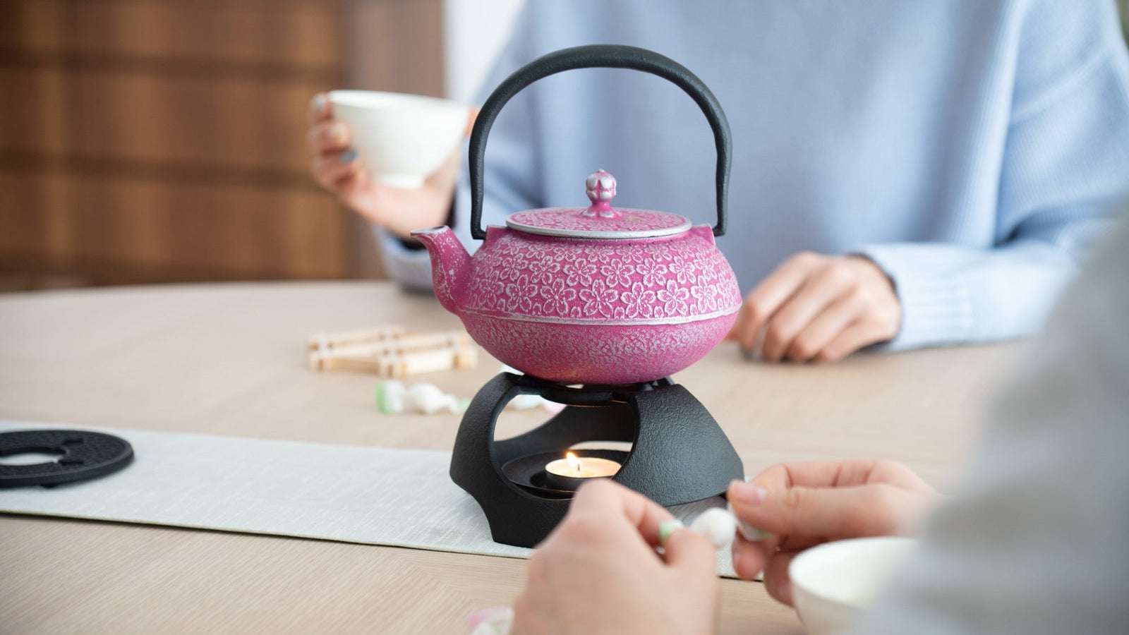 A MUSUBI KILN Review: Roji Associates Nambu Ironware Teapot