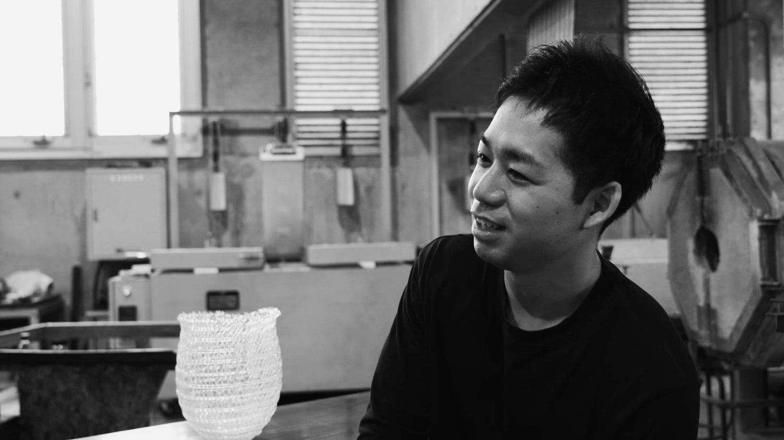 Tracing the Breath of Glass: The Living Lines of Takeoka Kensuke