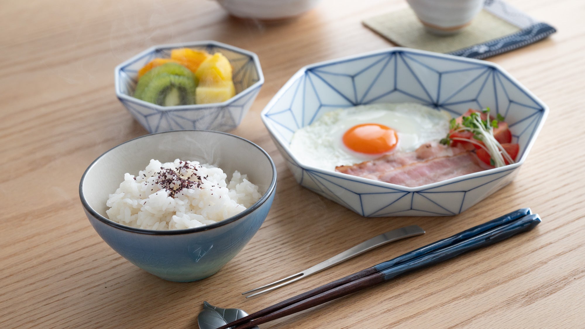 Tableware to Begin the Day