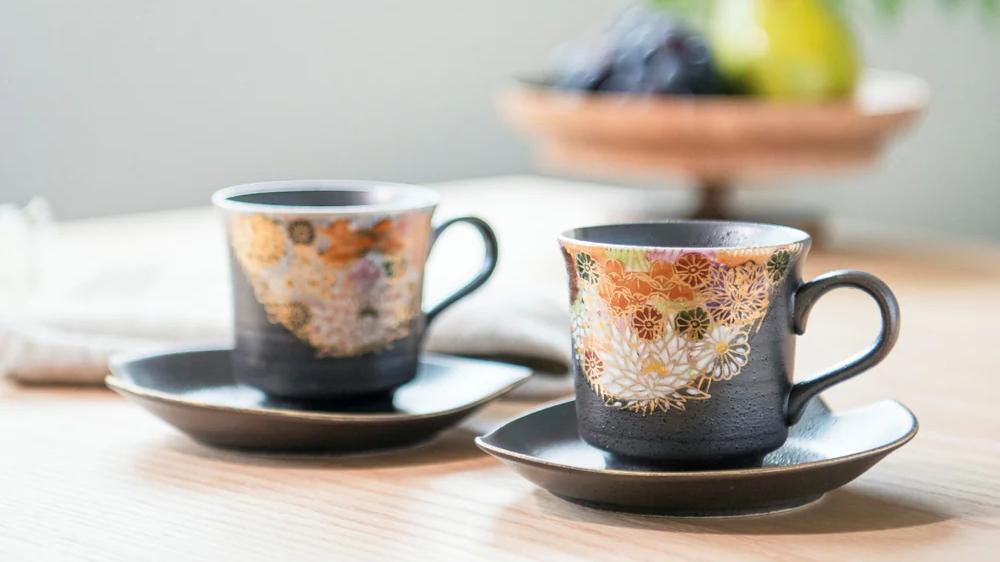 Cups & Saucers