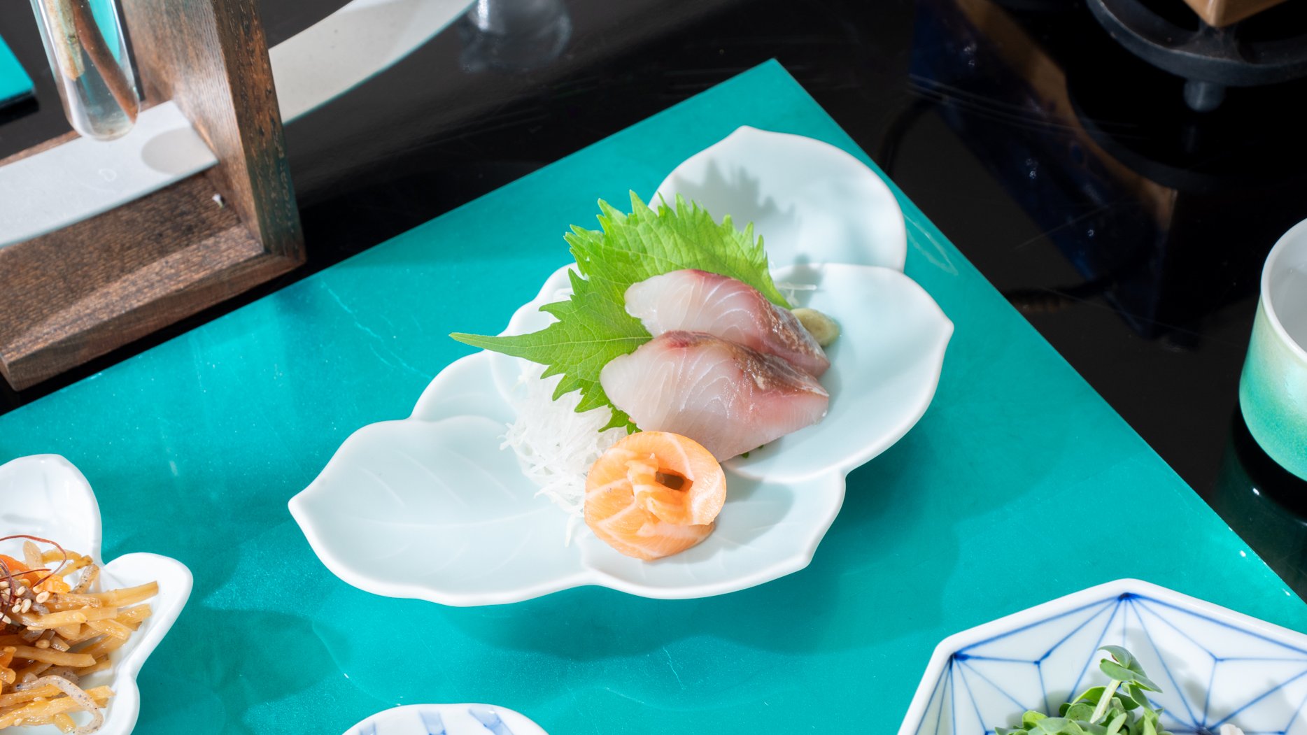 Side Plates