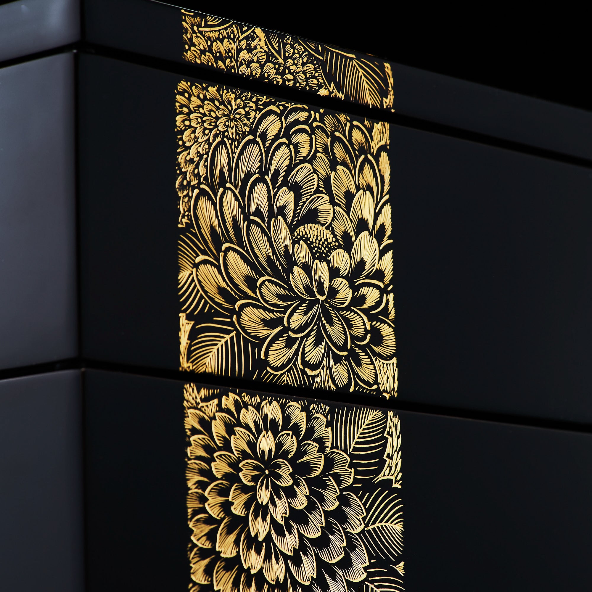 Moon and Chrysanthemum Jubako Bento Box