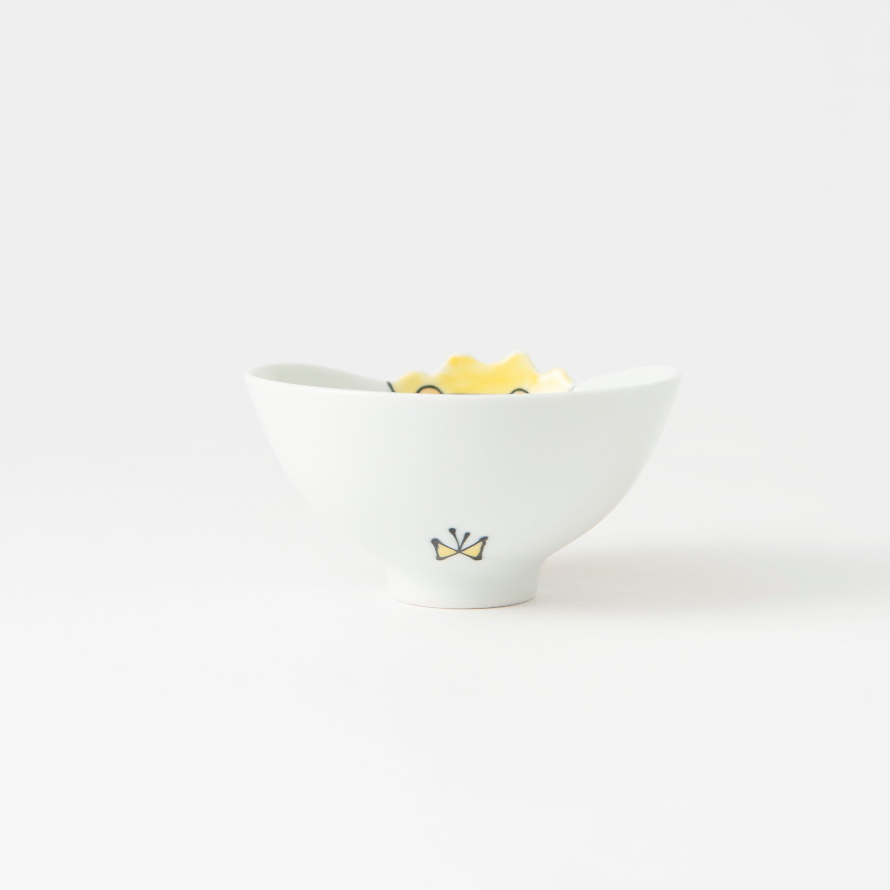 Rim-Peeking Animals Designed Japanese Rice Bowl