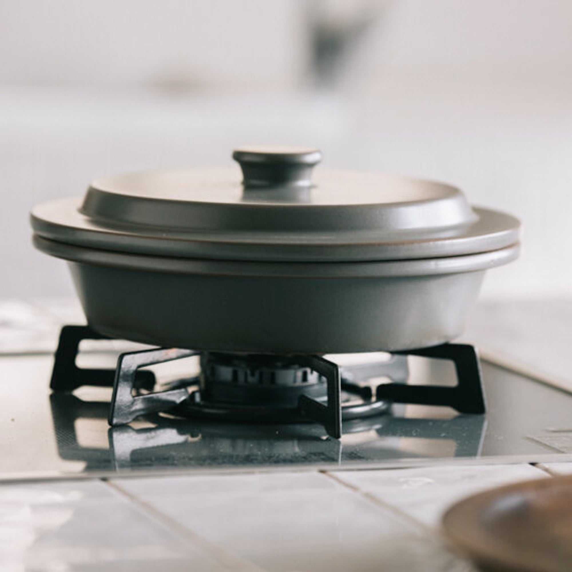 PETARI Shallow Donabe Pot 9.4 IN