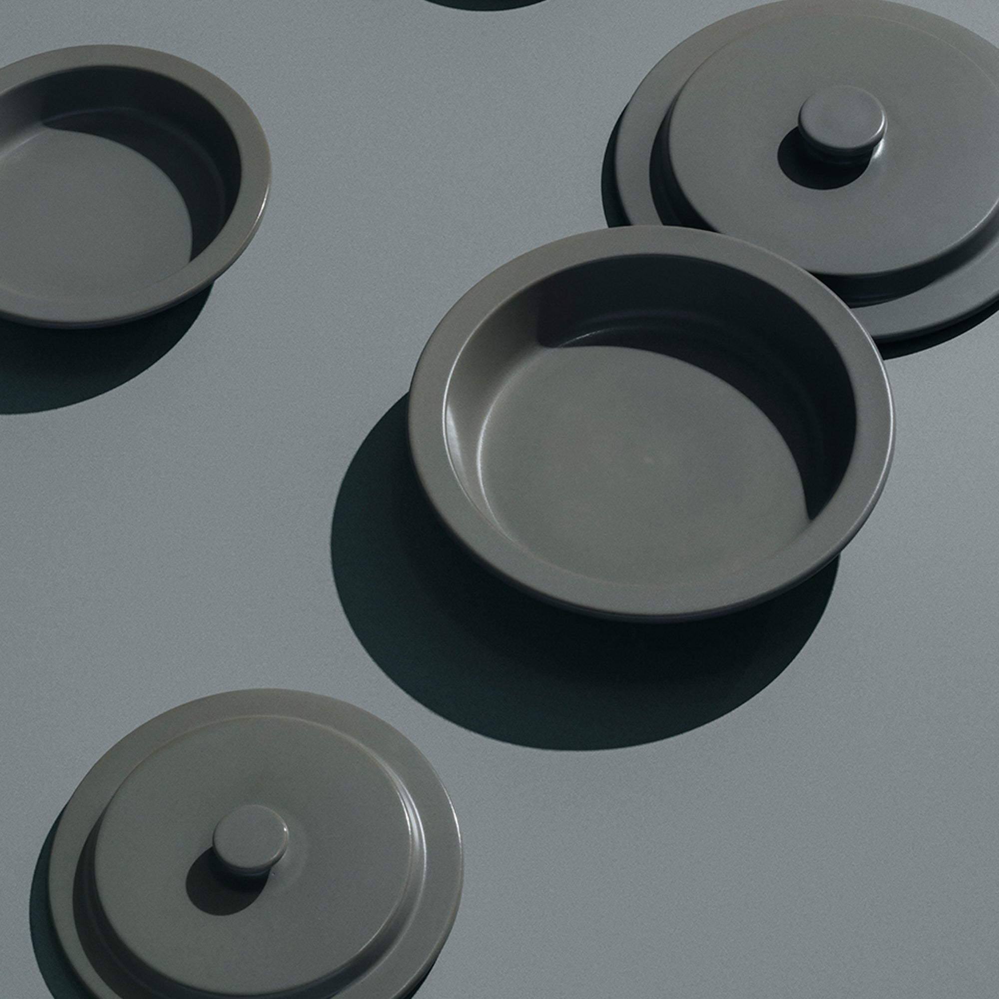 PETARI Shallow Donabe Pot 9.4 IN