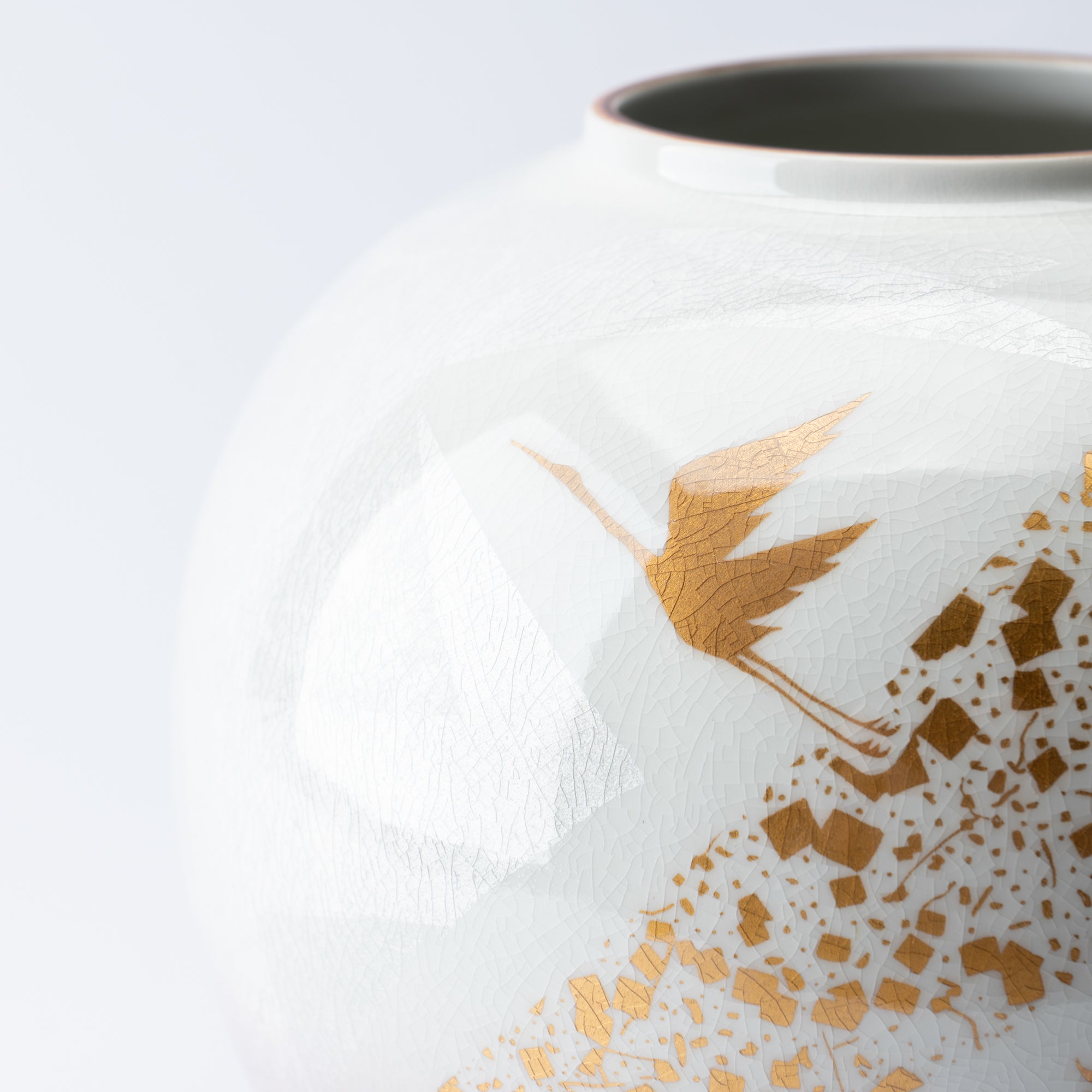 Ginsai Crane Round Japanese Flower Vase 8.1 IN