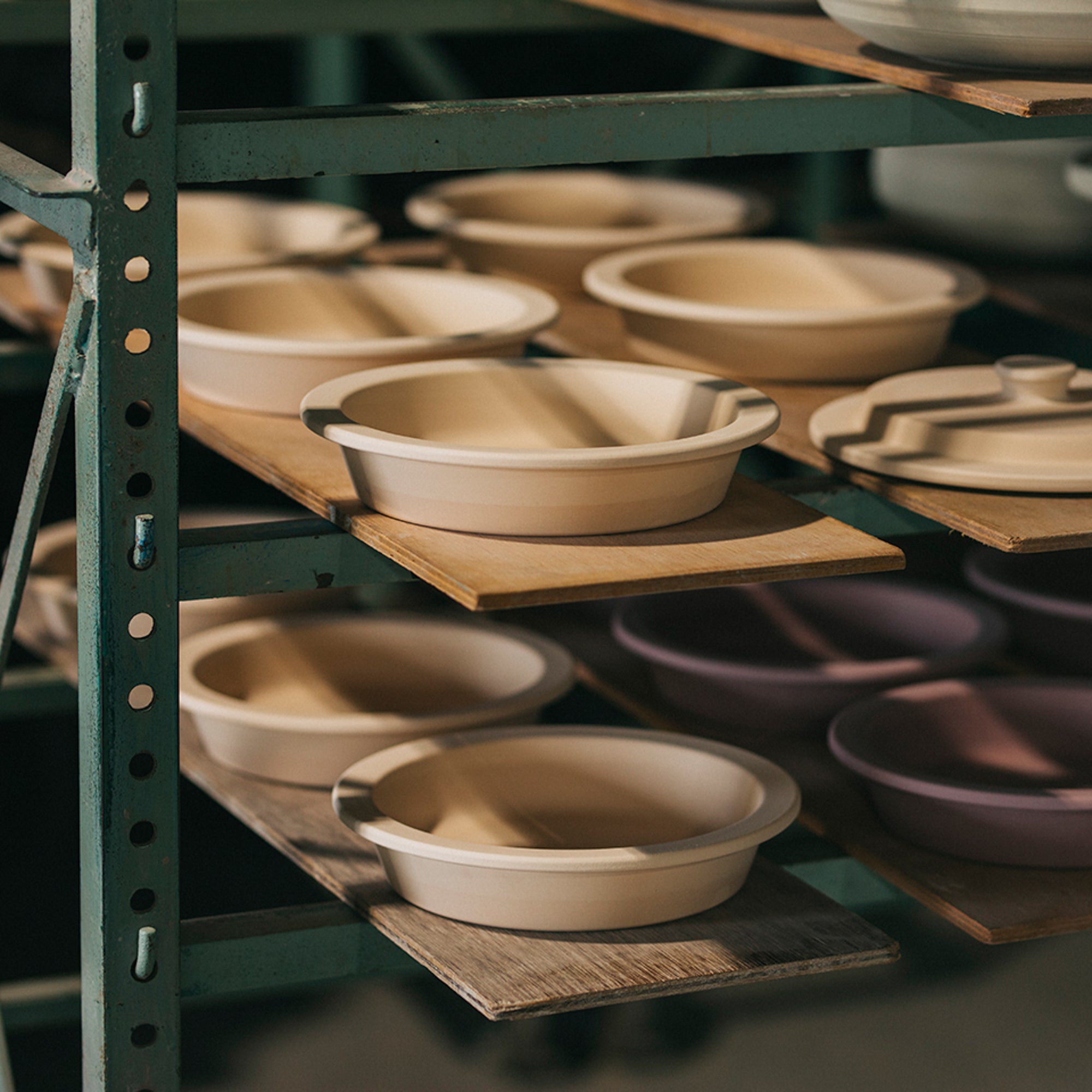 PETARI Shallow Donabe Pot 9.4 IN