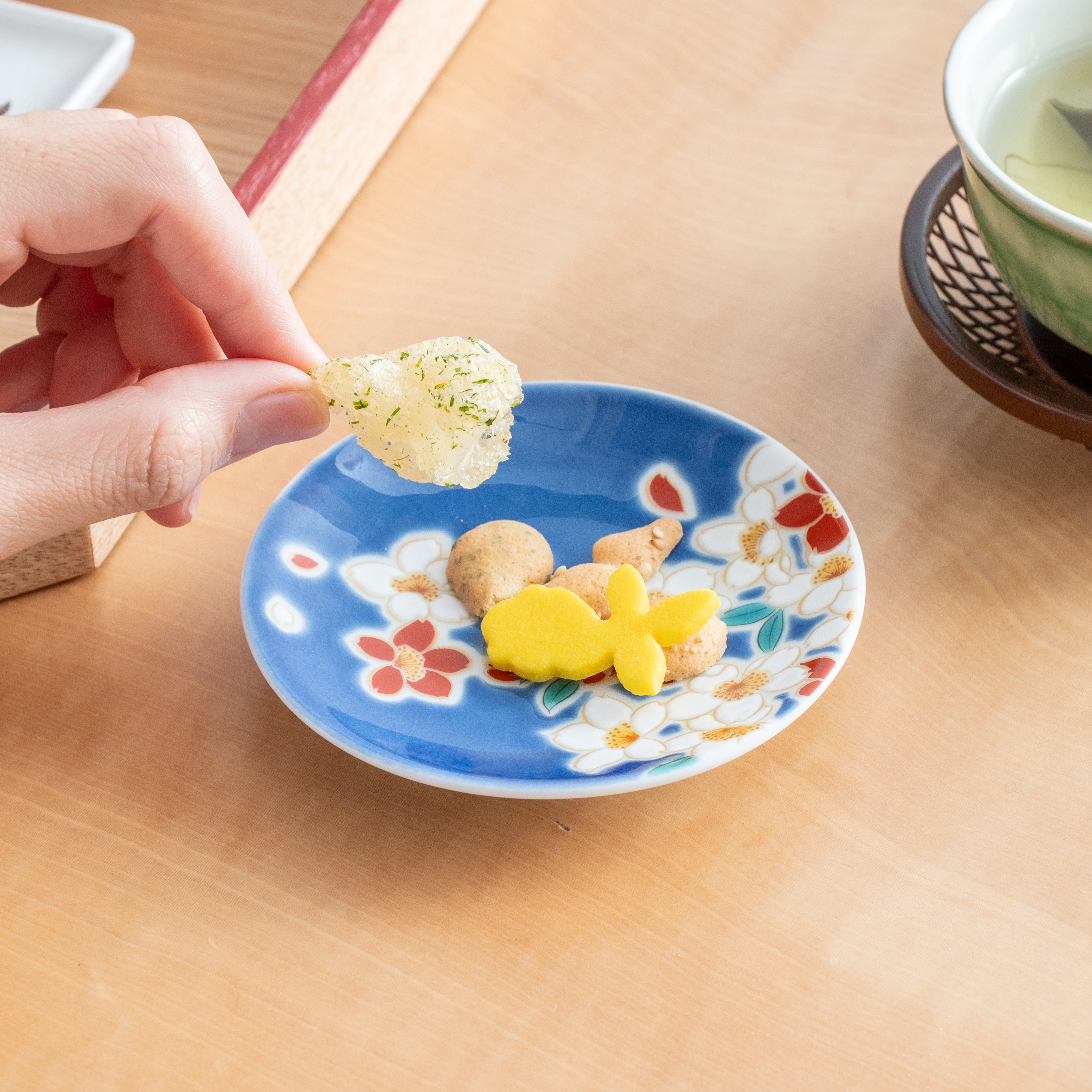 Seasonal Flowers Sauce Plate Set
