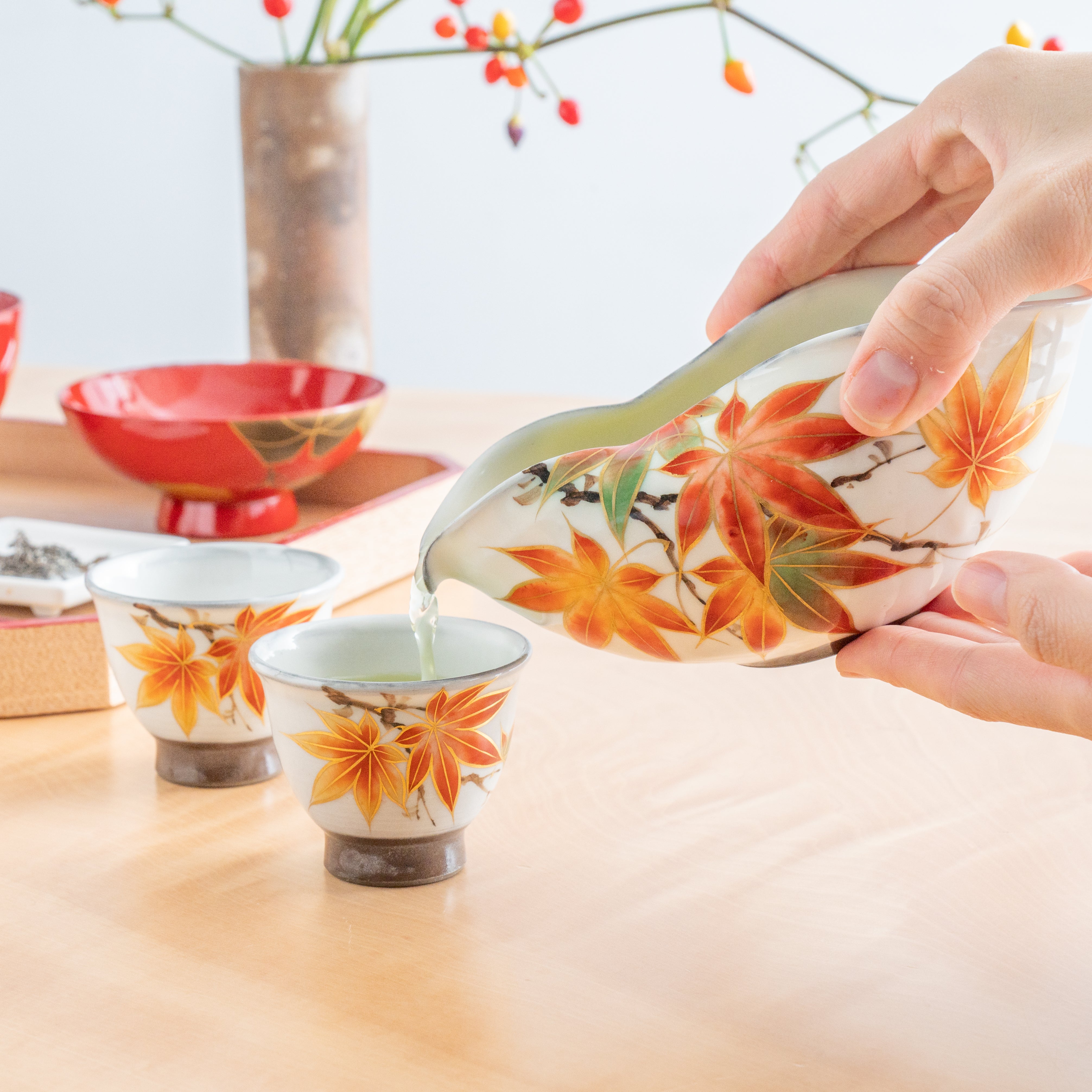 Juego de sake de hoja de arce