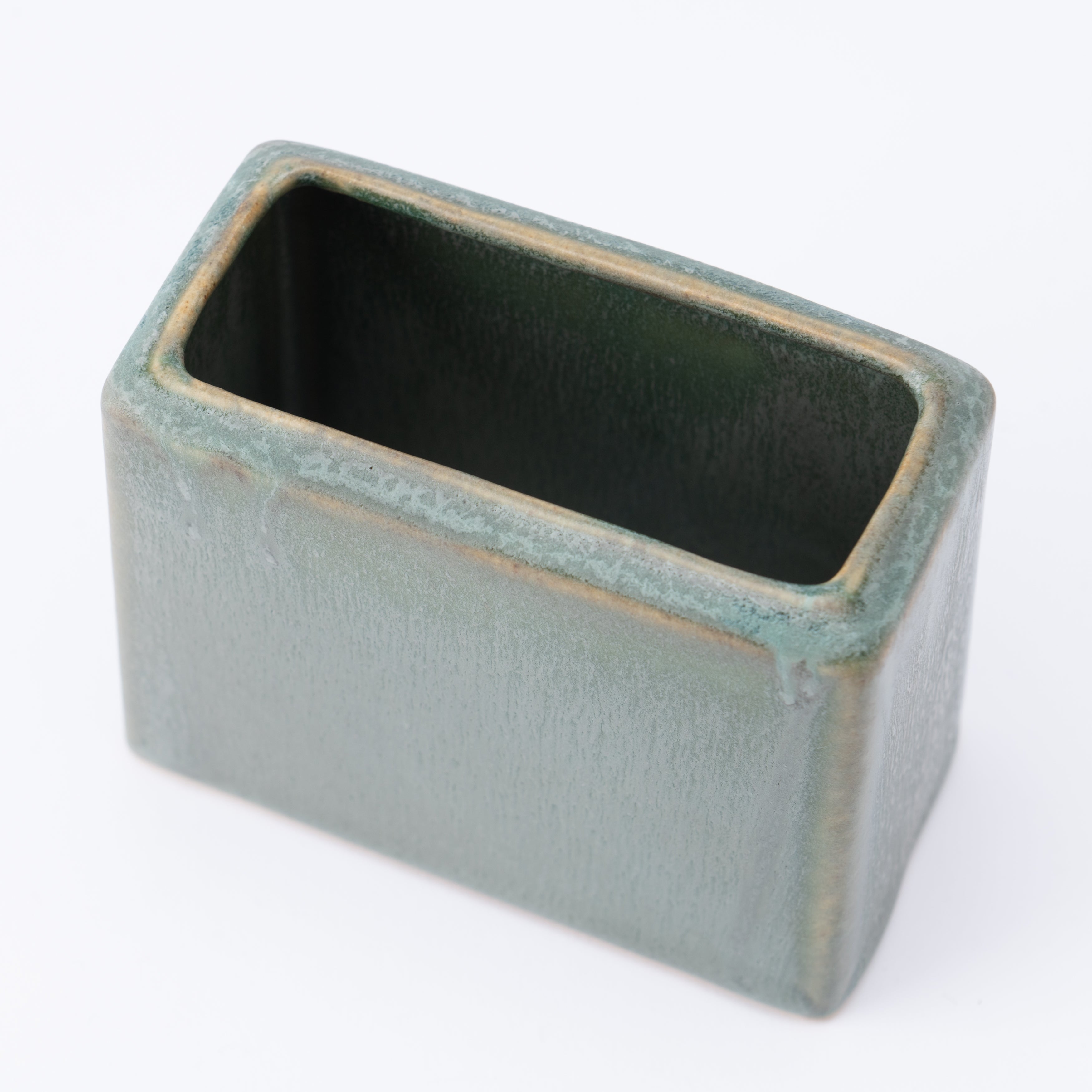 Porta utensilios rectangular con esmalte terroso