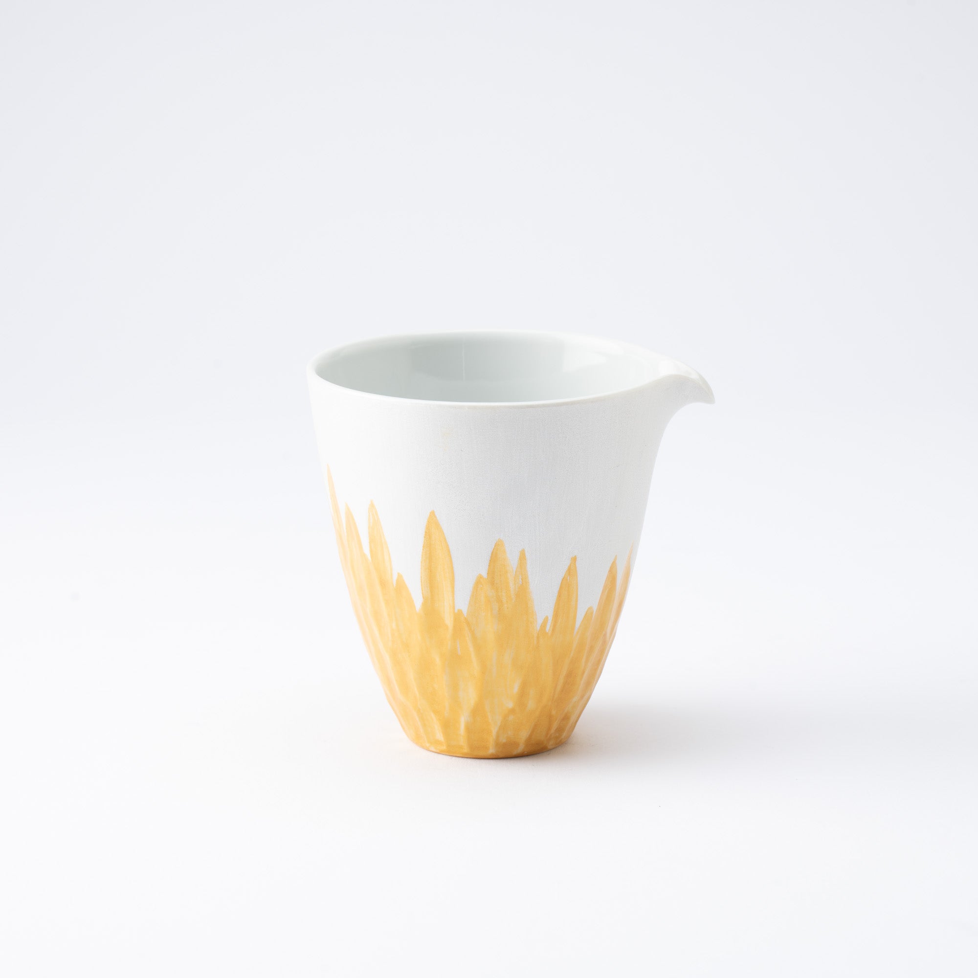Juego de sake con grabado floral dorado y plateado