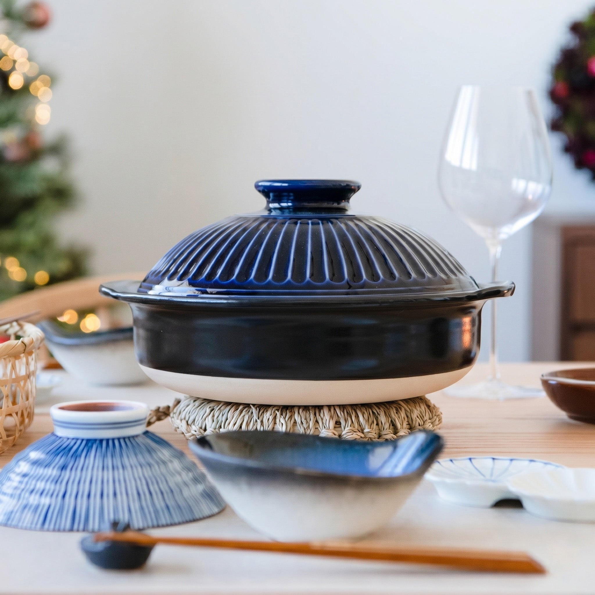 Kikka Donabe Japanese Clay Pot for 2 to 3 People