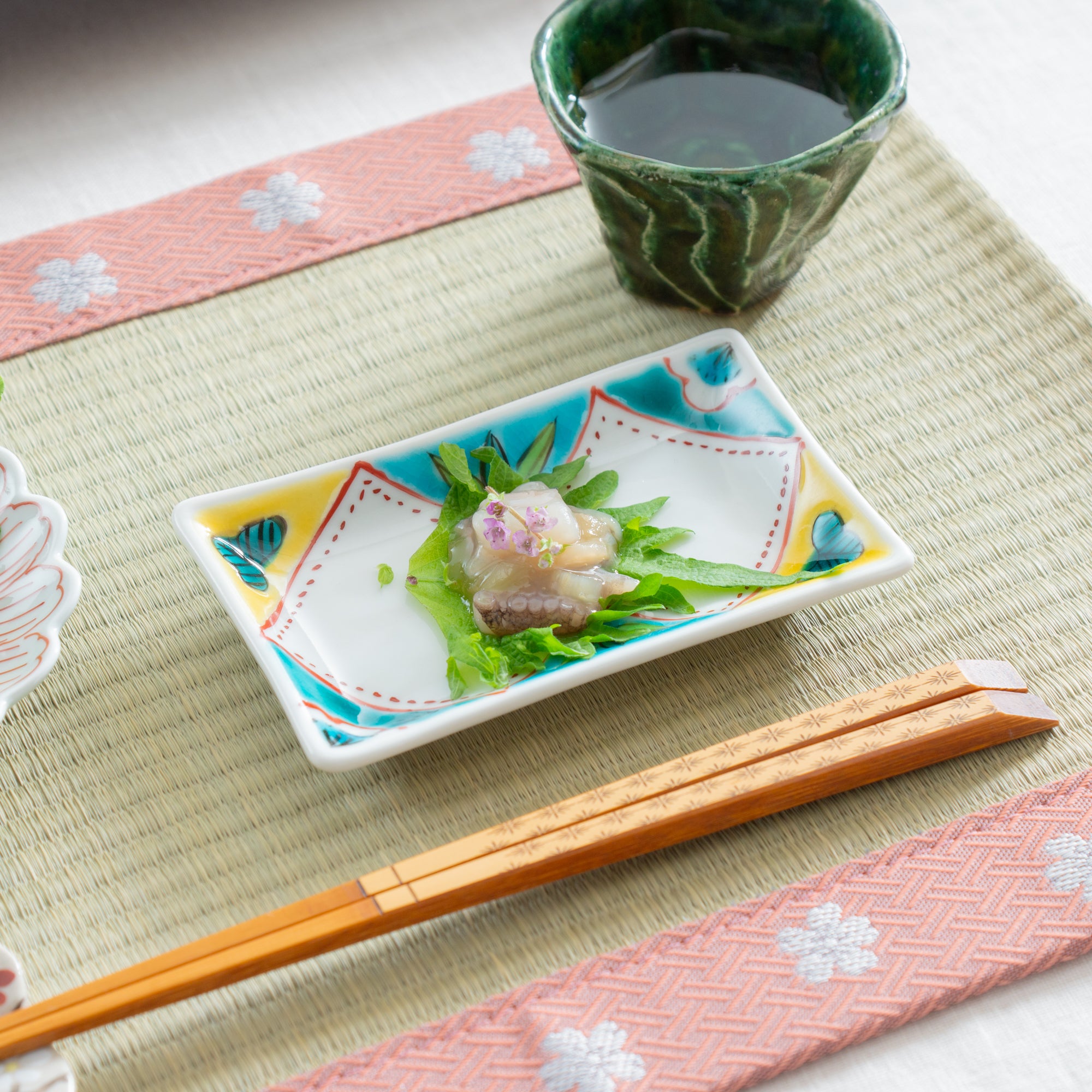 Auspicious Pattern Rectangle Sauce Plate