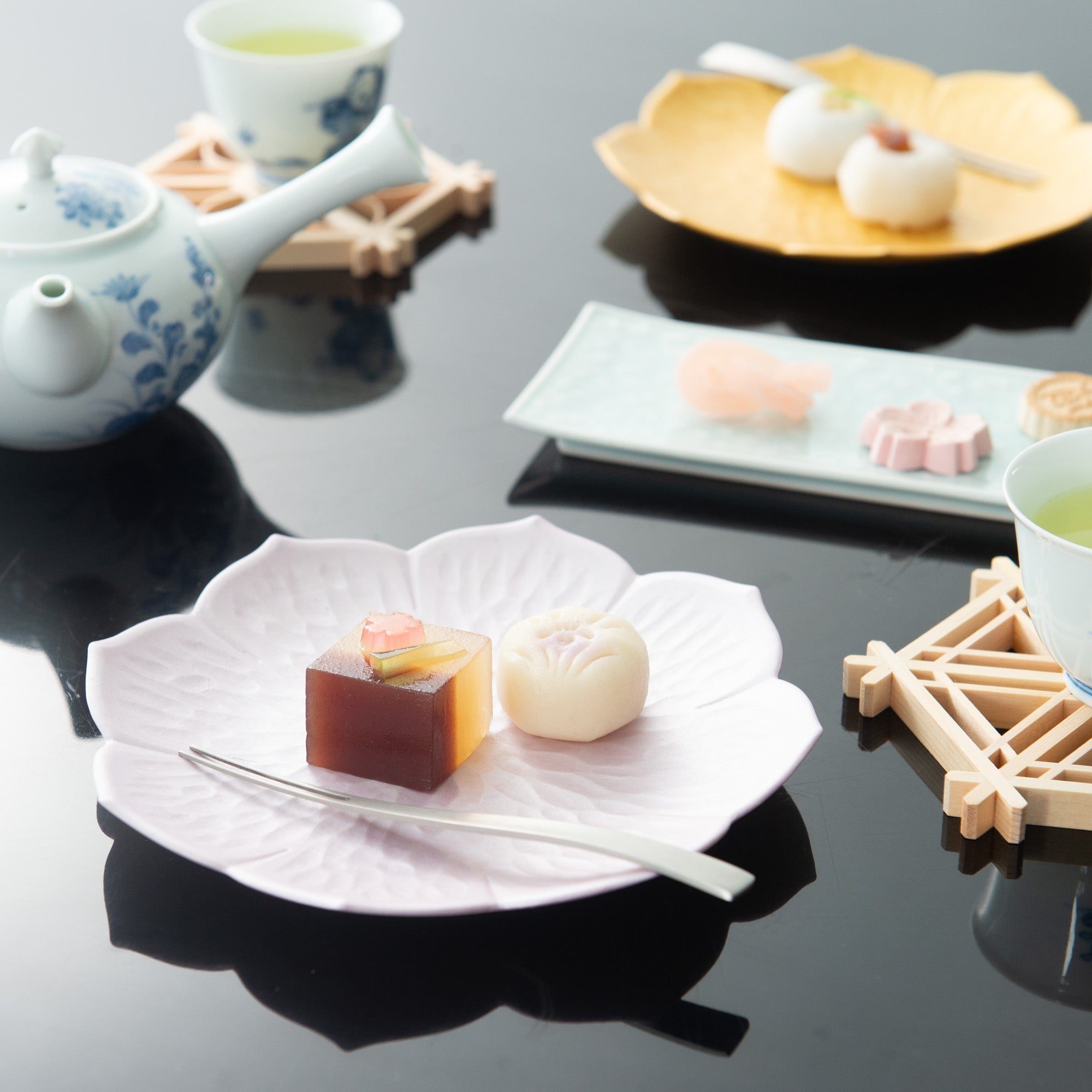 Soft Pink Kikyo Blossom Side Plate