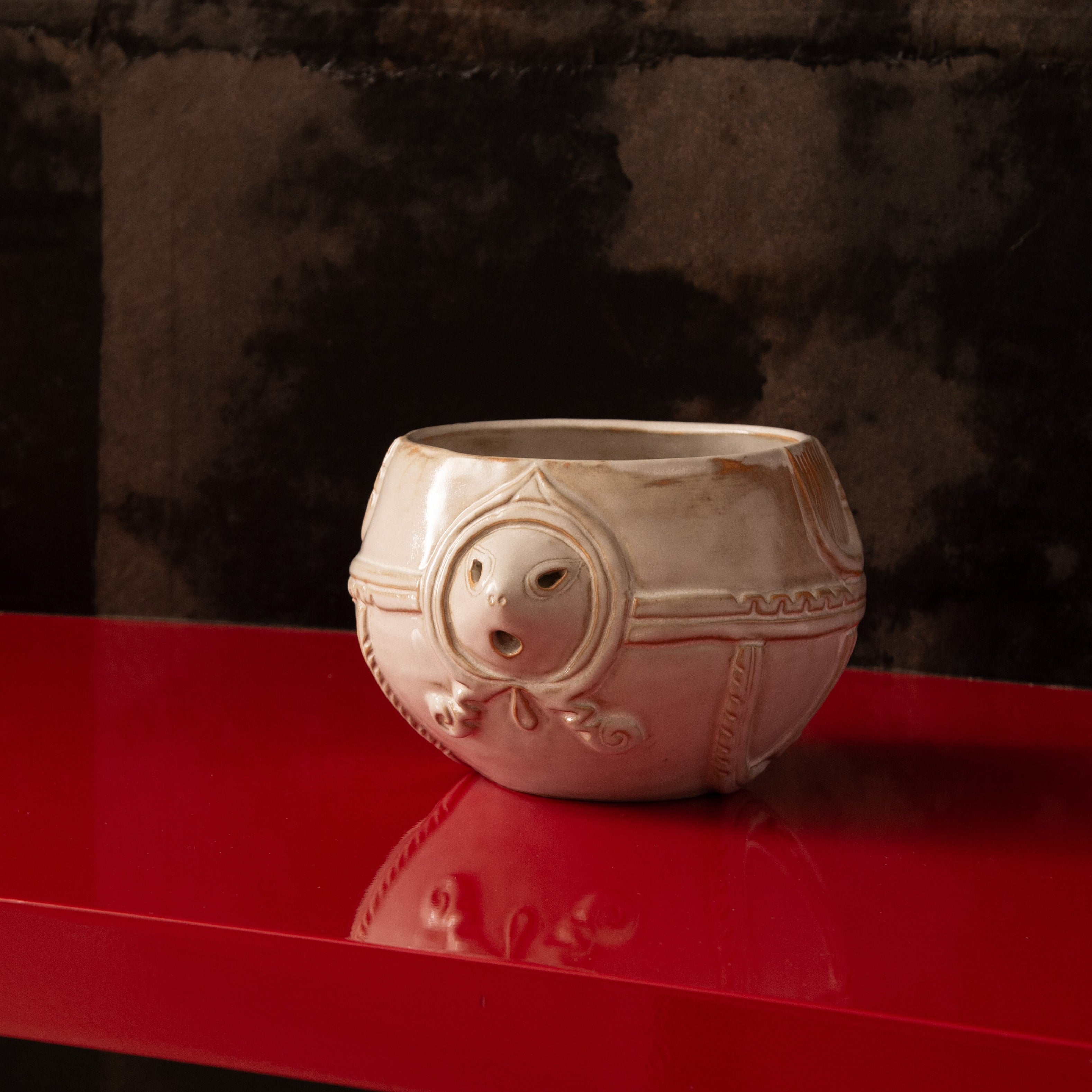 Taido White Jomon Cachepot