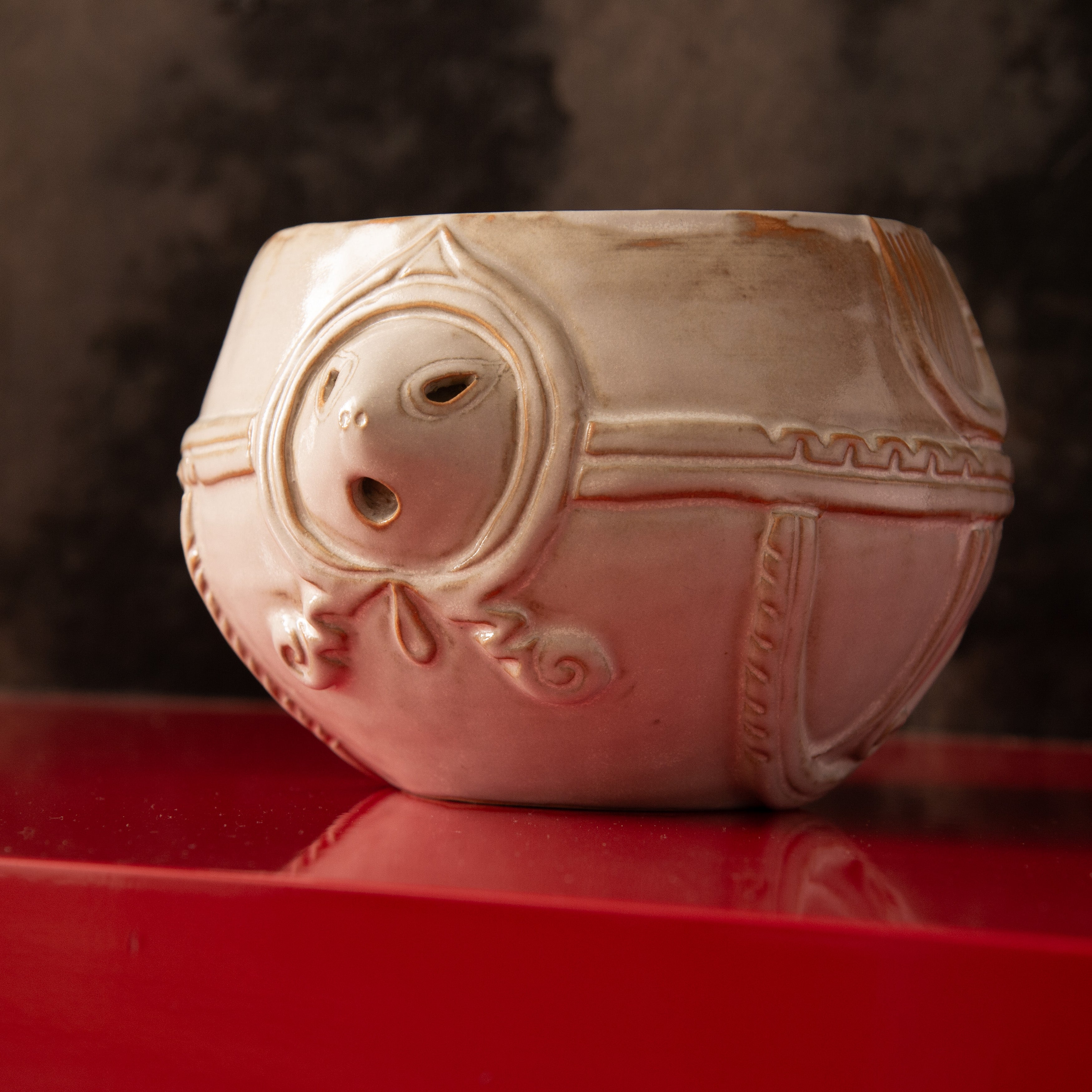 Taido White Jomon Cachepot