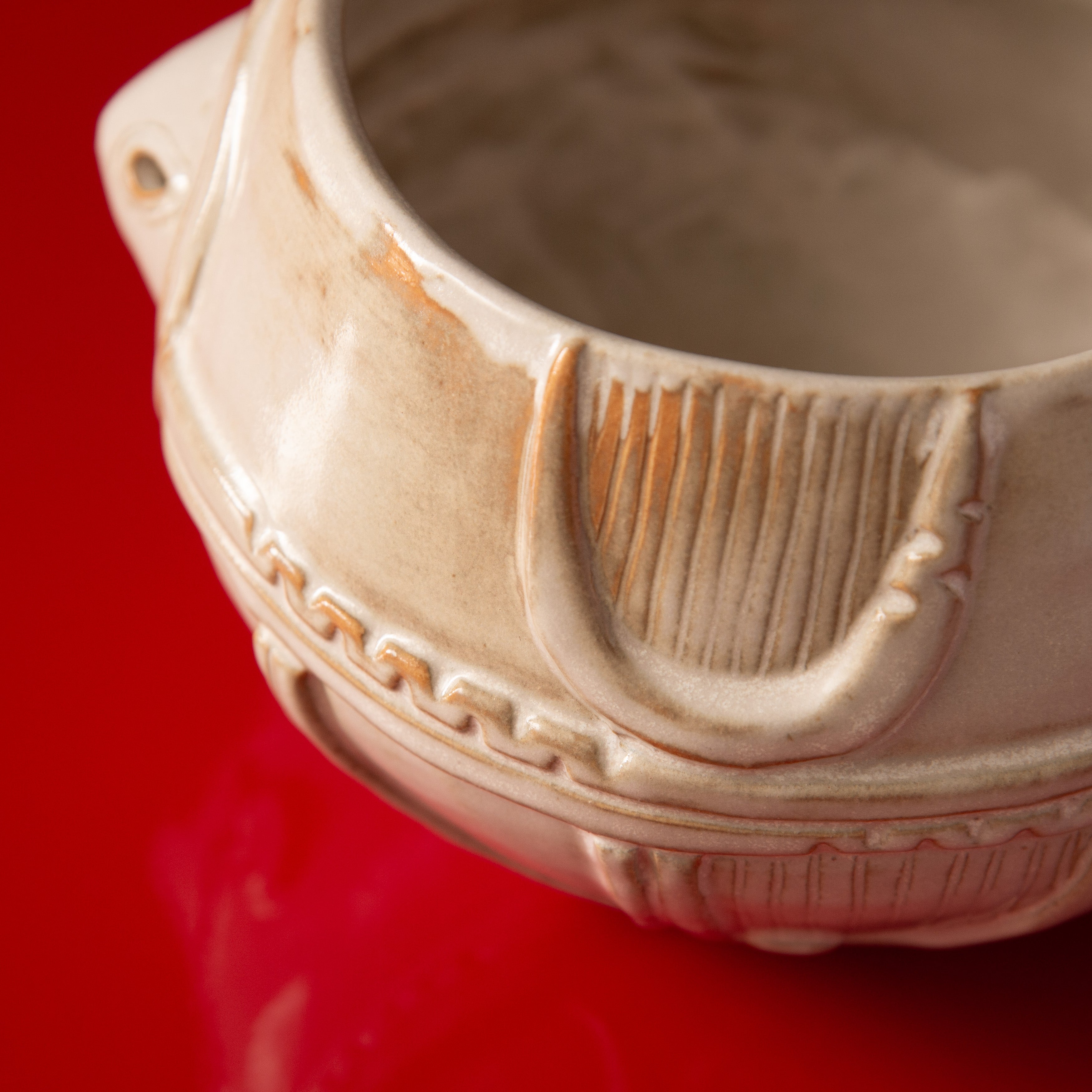 Taido White Jomon Cachepot