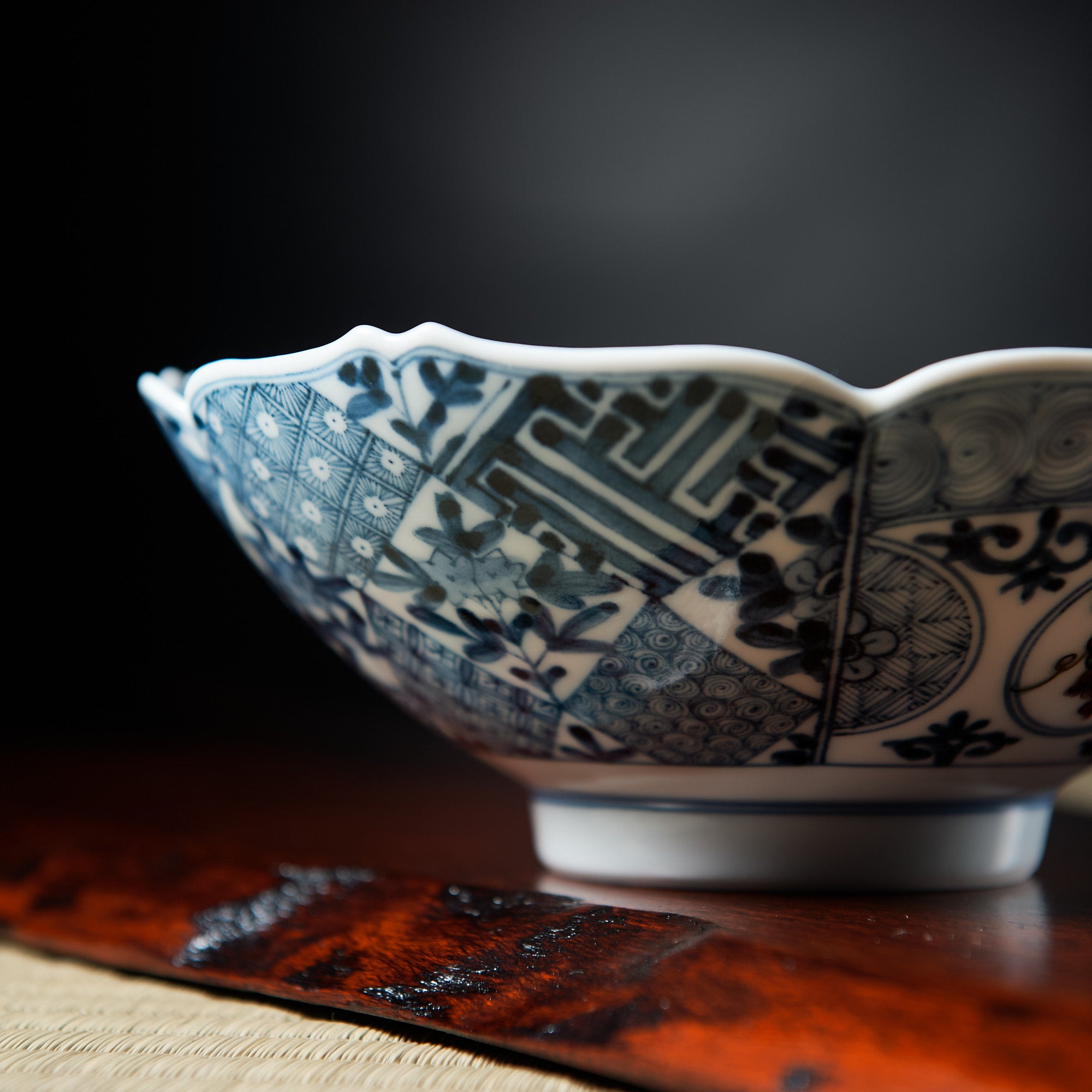 Auspicious Pattern Sakura-Shaped Bowl