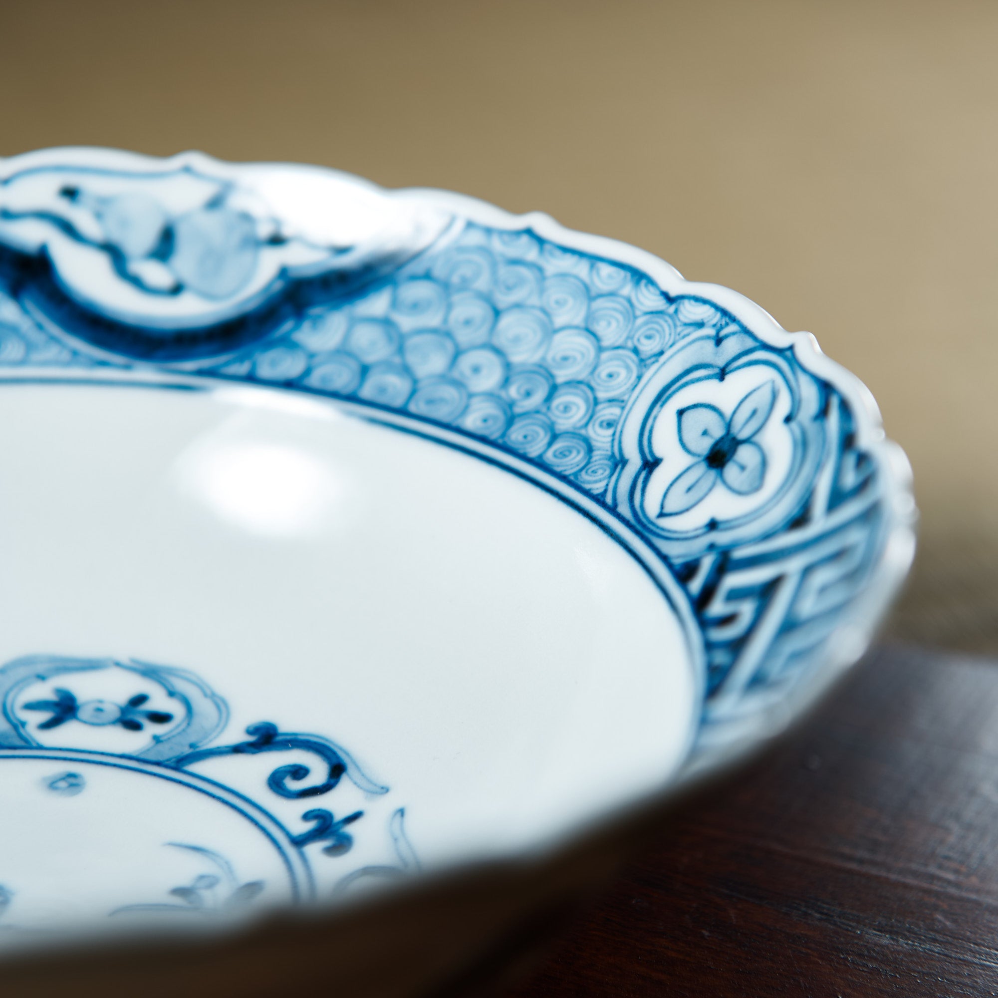 Treasure Pattern and Fuyode Medium Bowl