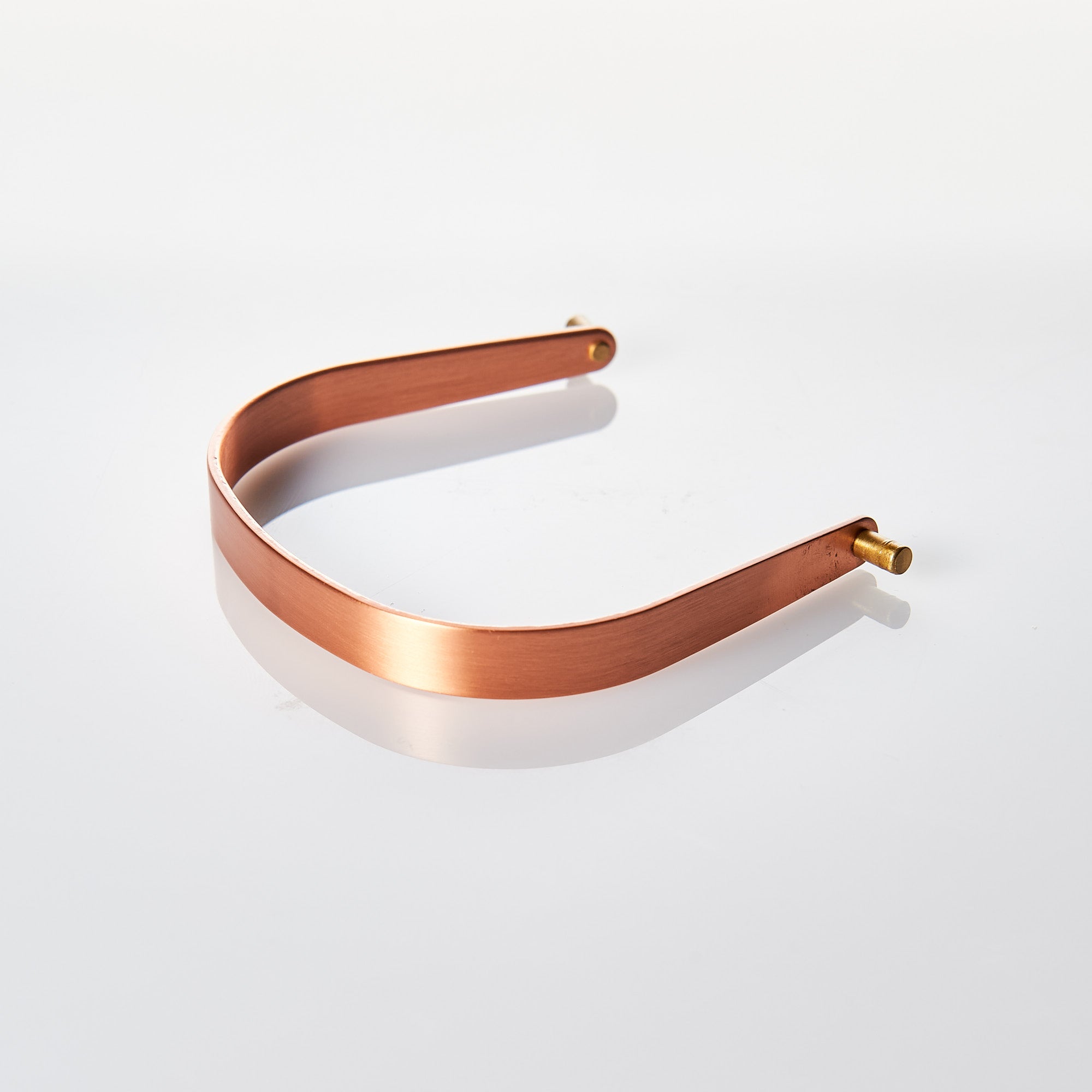 Olla de sake con brillo carmesí