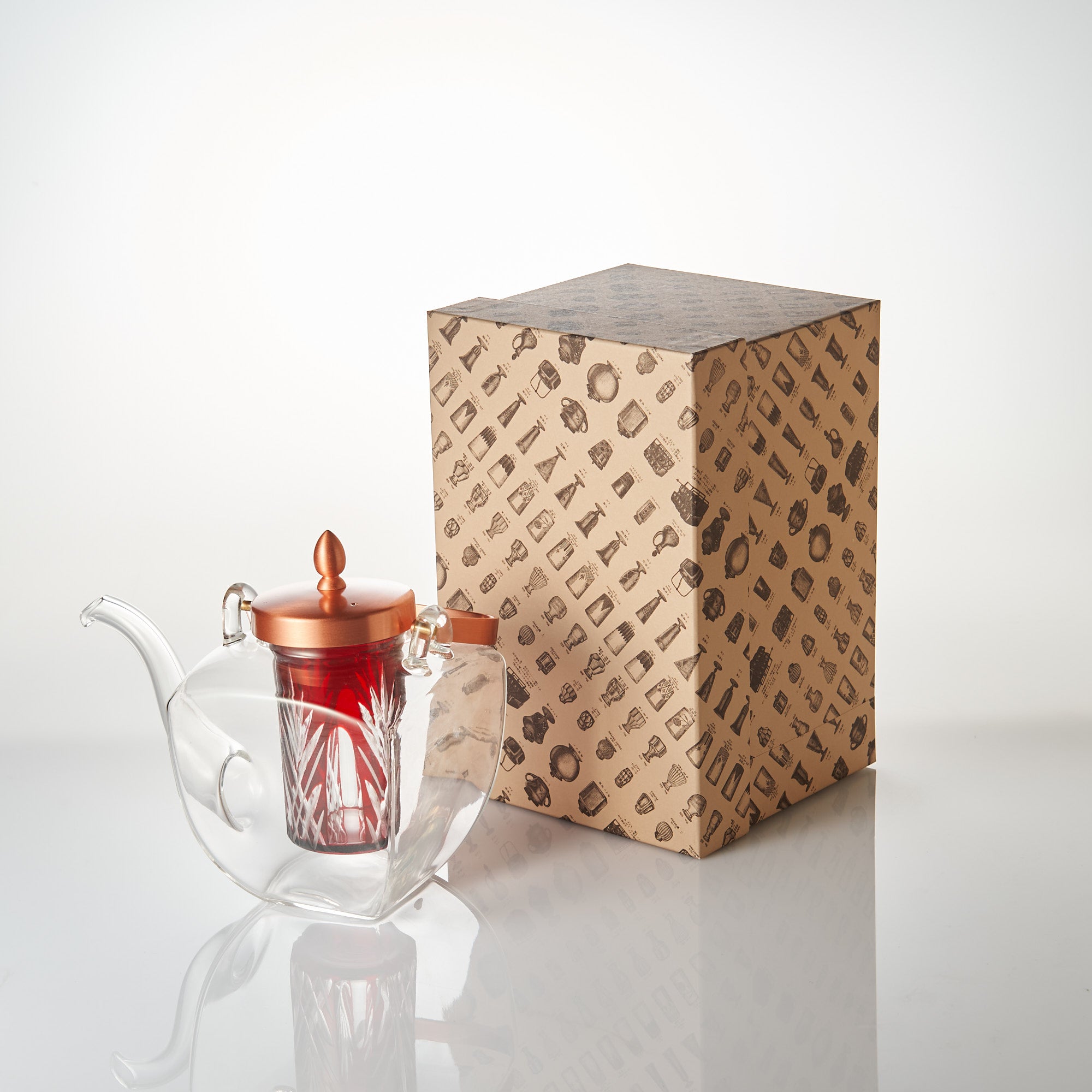 Olla de sake con brillo carmesí