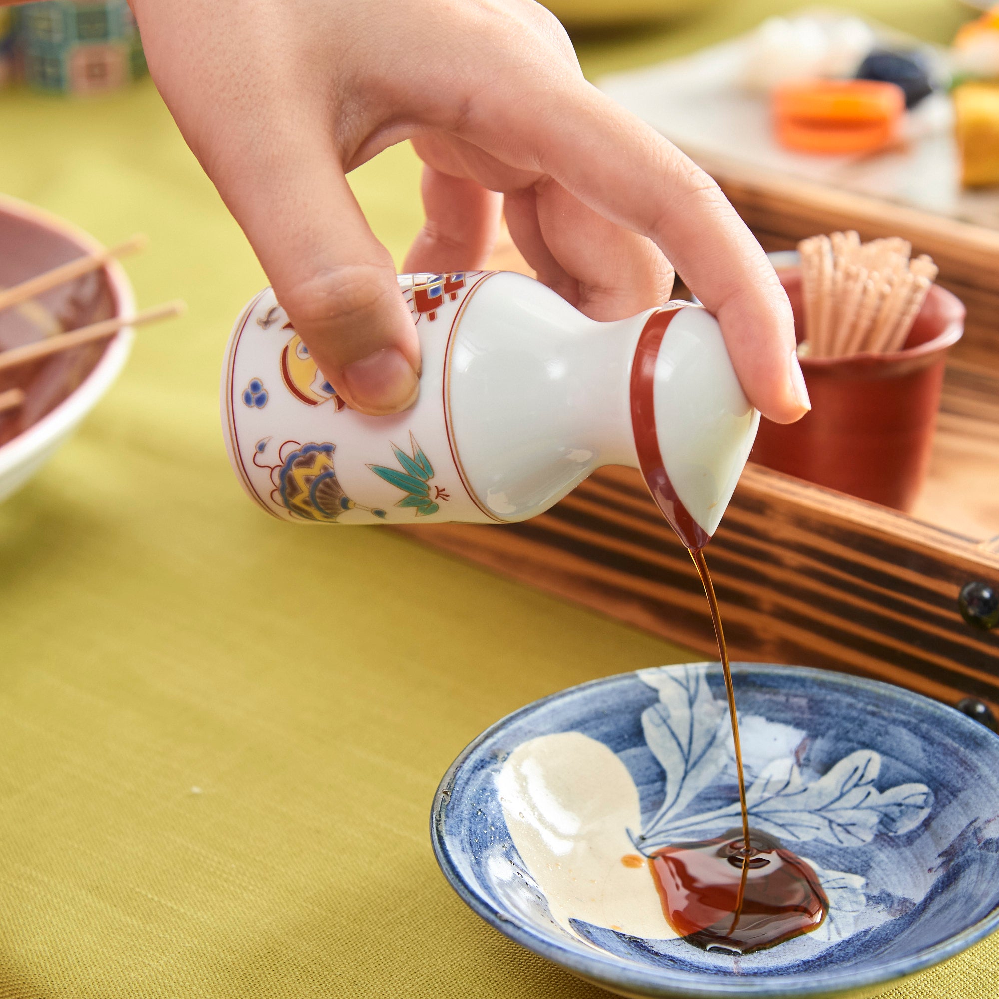 Patterned Soy Sauce Dispenser