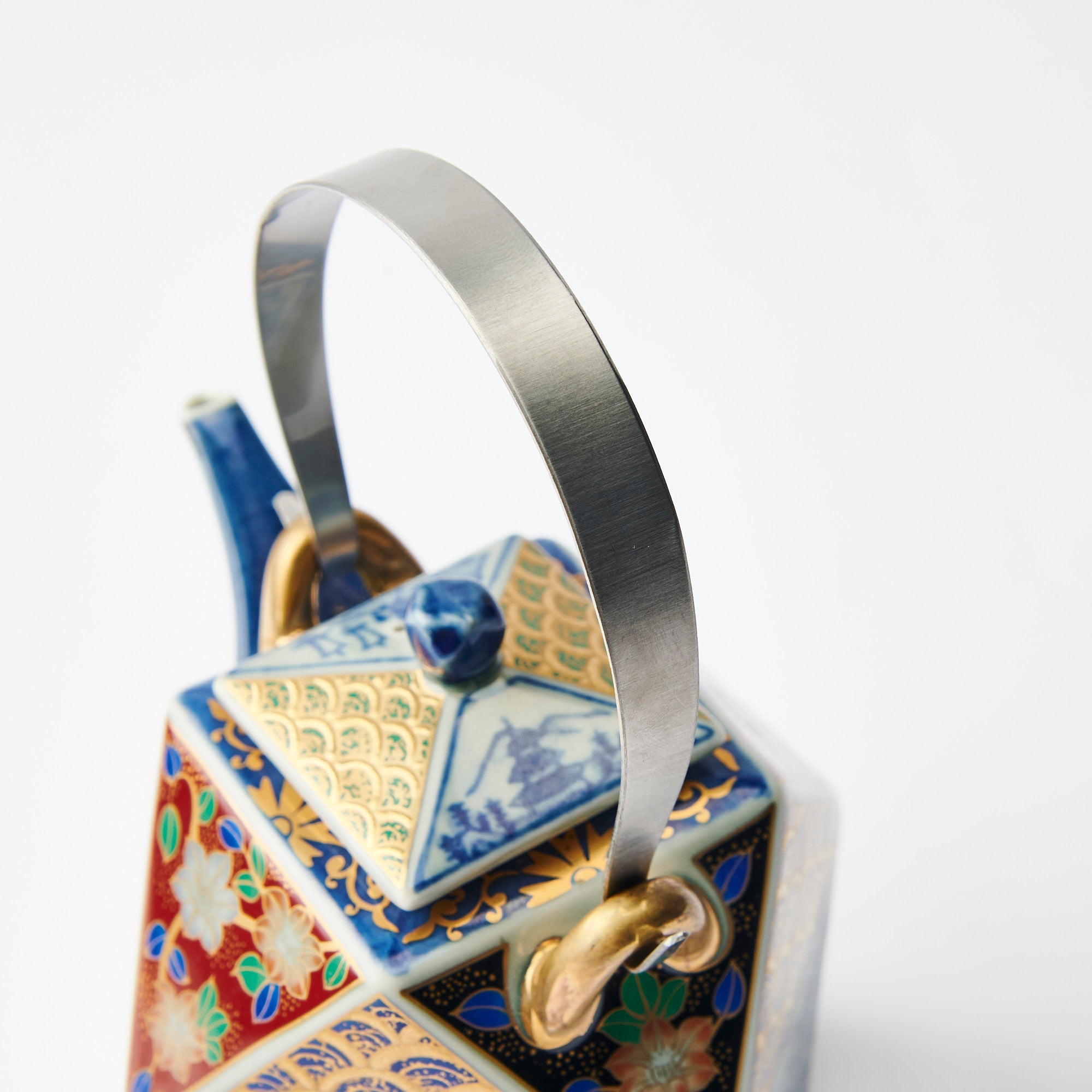 Antiguo juego de sake Imari Kinrande