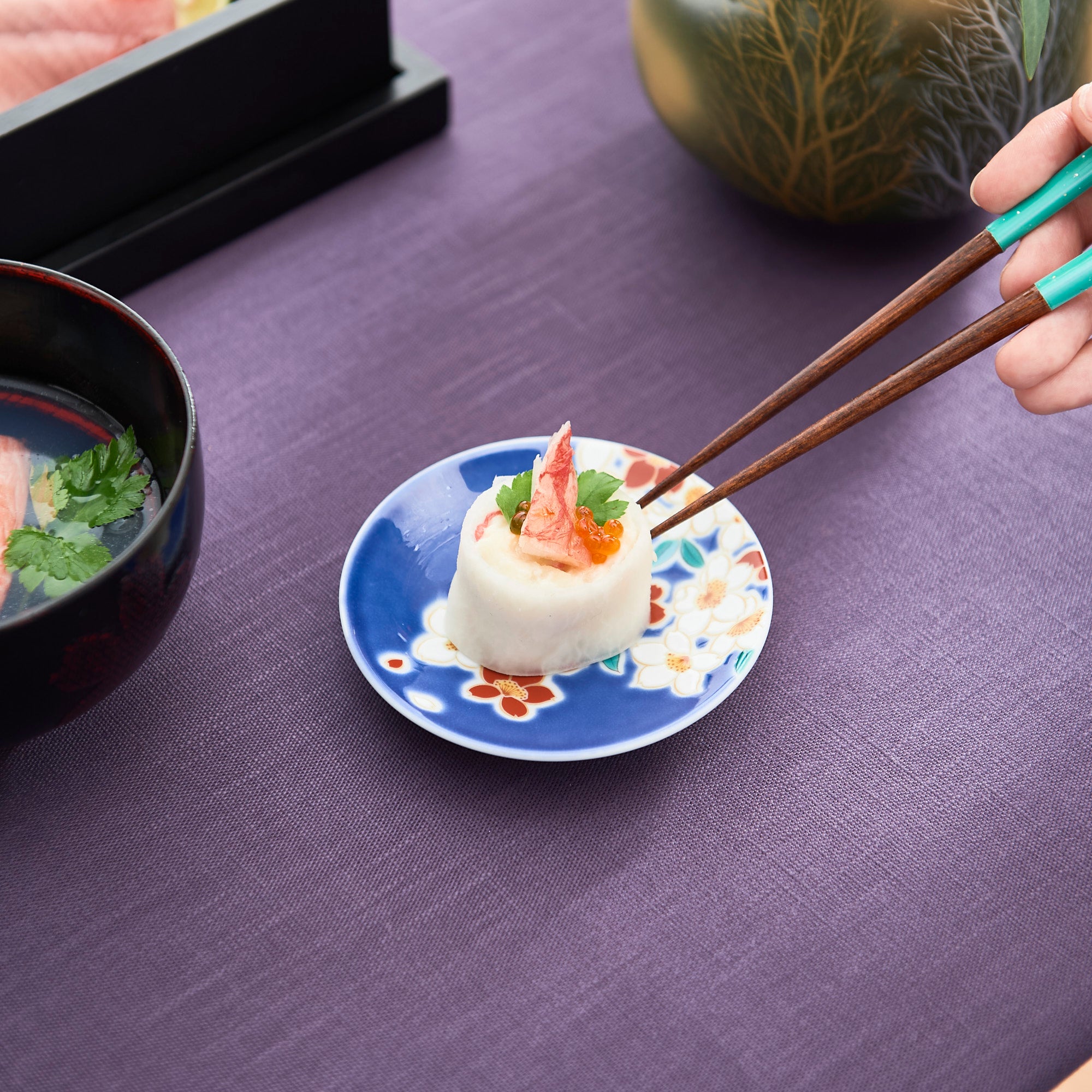 Seasonal Flowers Sauce Plate Set