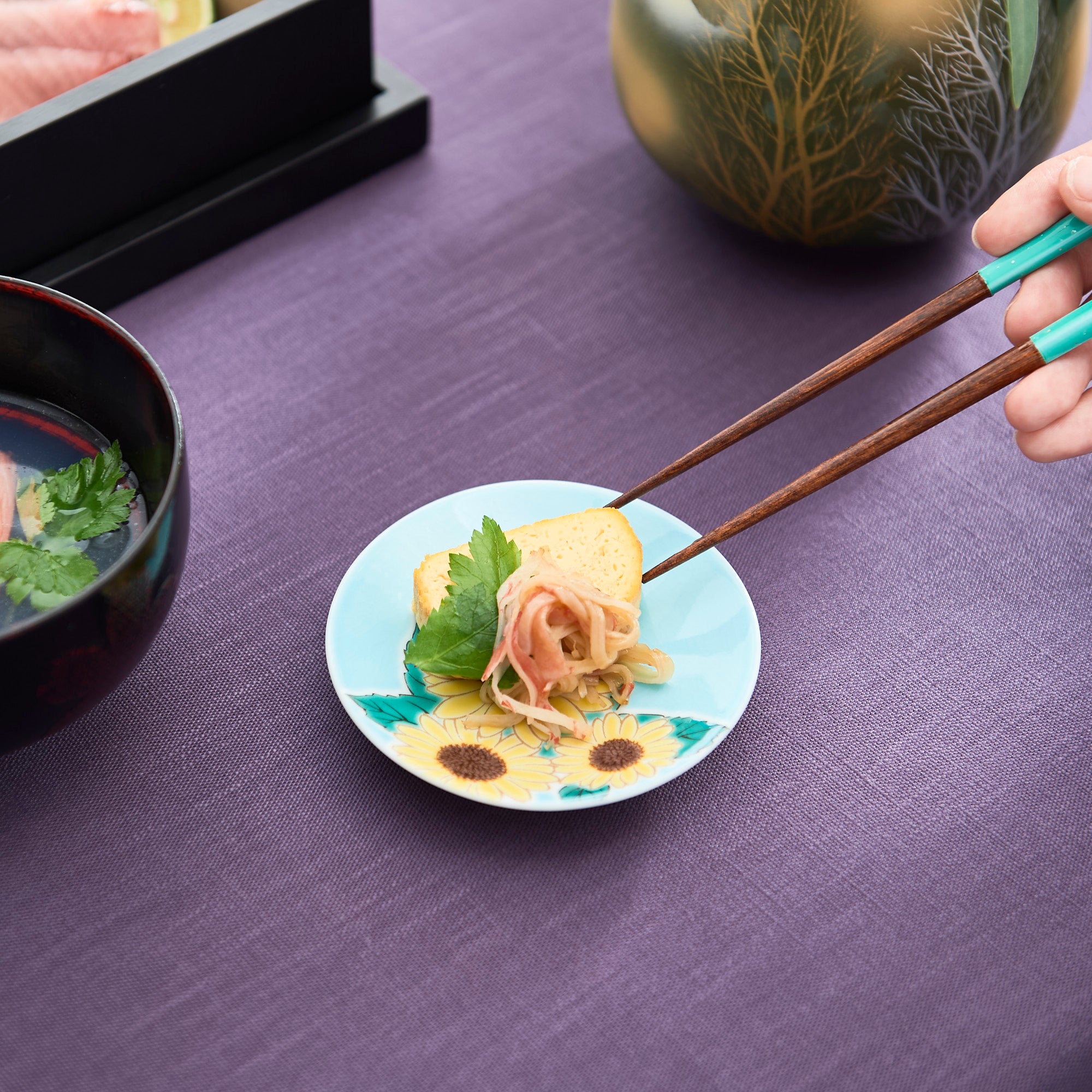 Seasonal Flowers Sauce Plate Set