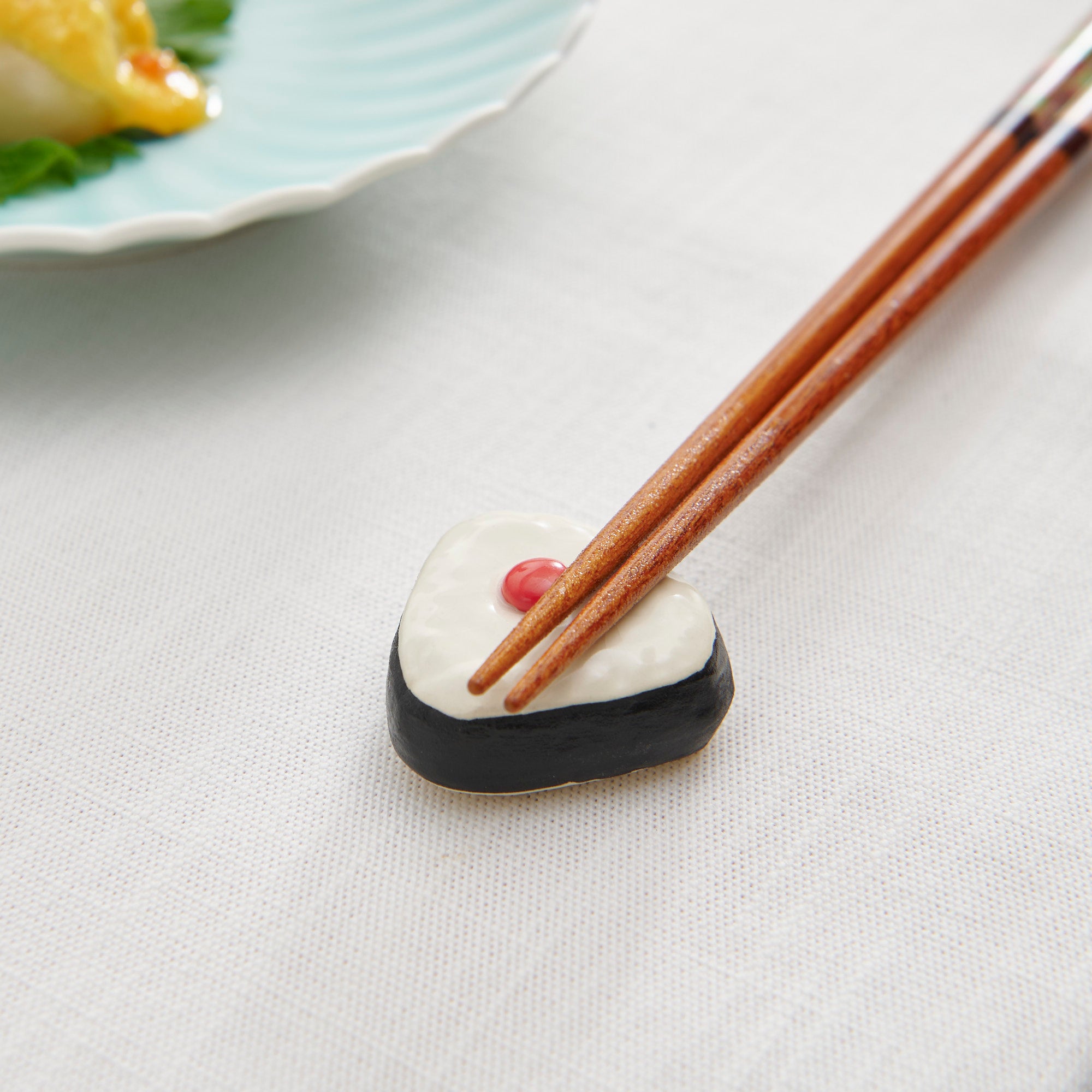 Reposa palillos para onigiri