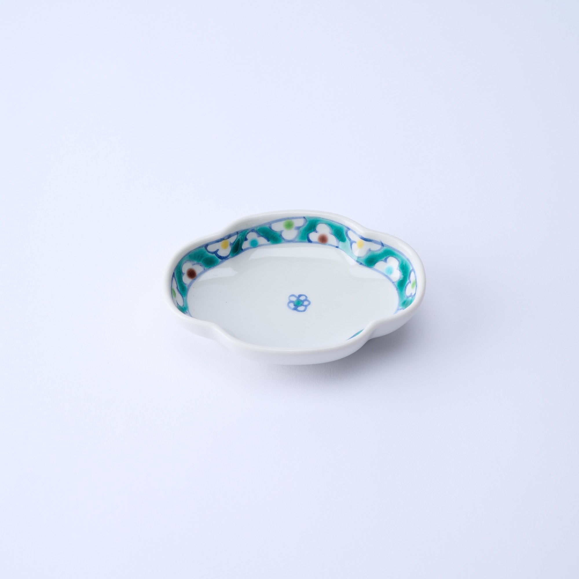 Auspicious Pattern Tsuba-Shaped Sauce Plate