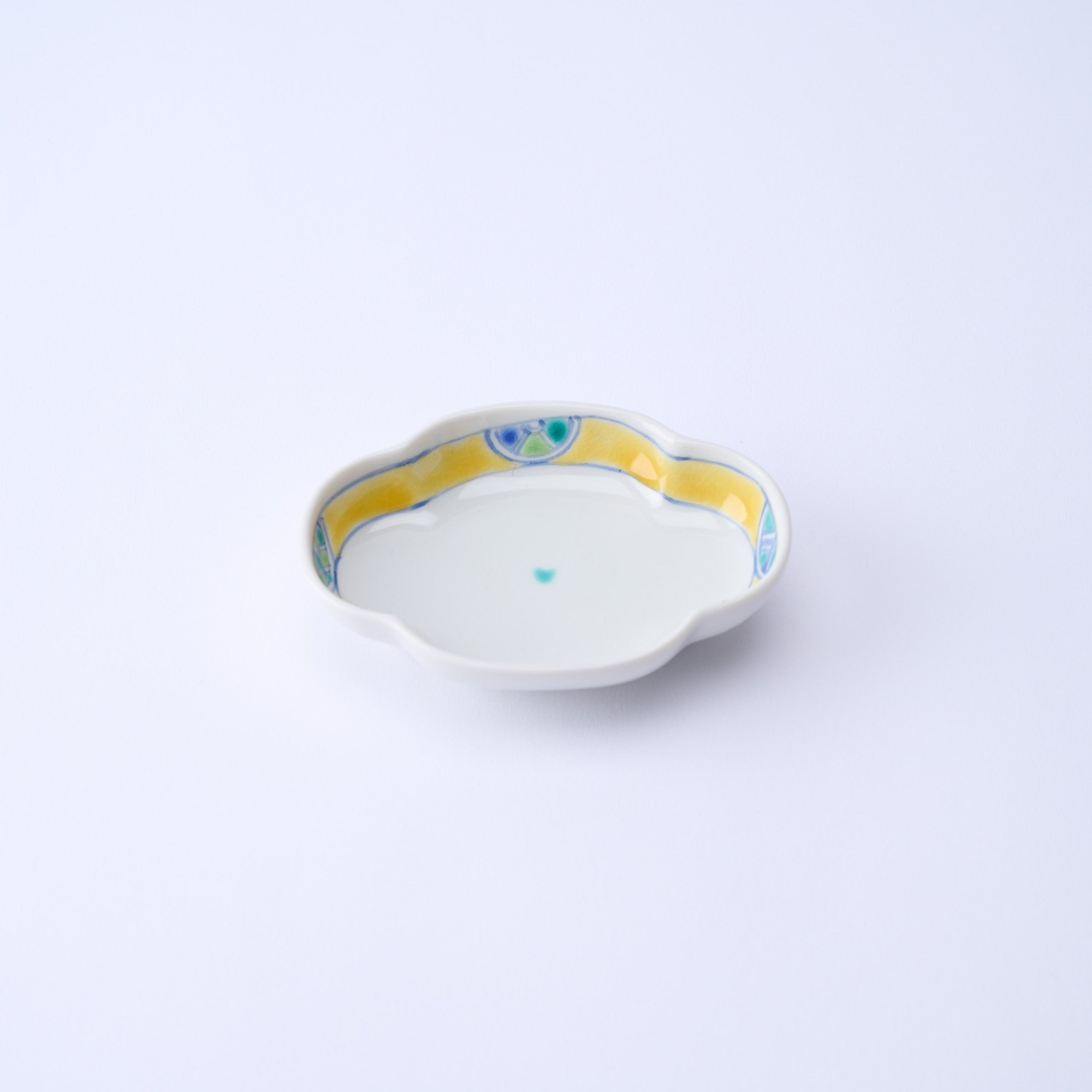 Auspicious Pattern Tsuba-Shaped Sauce Plate
