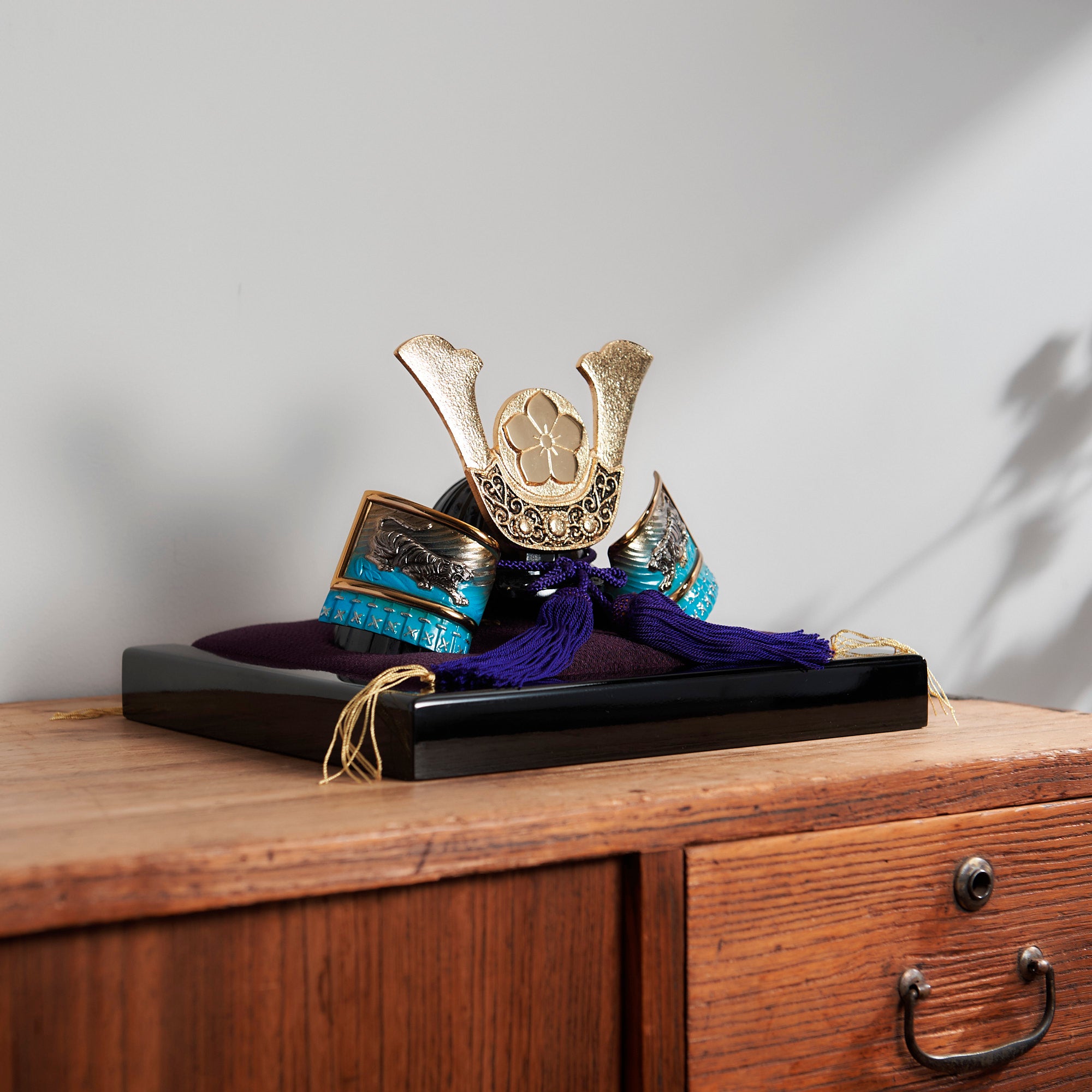 Akechi Mitsuhide Kabuto Samurai Helmet Ornament