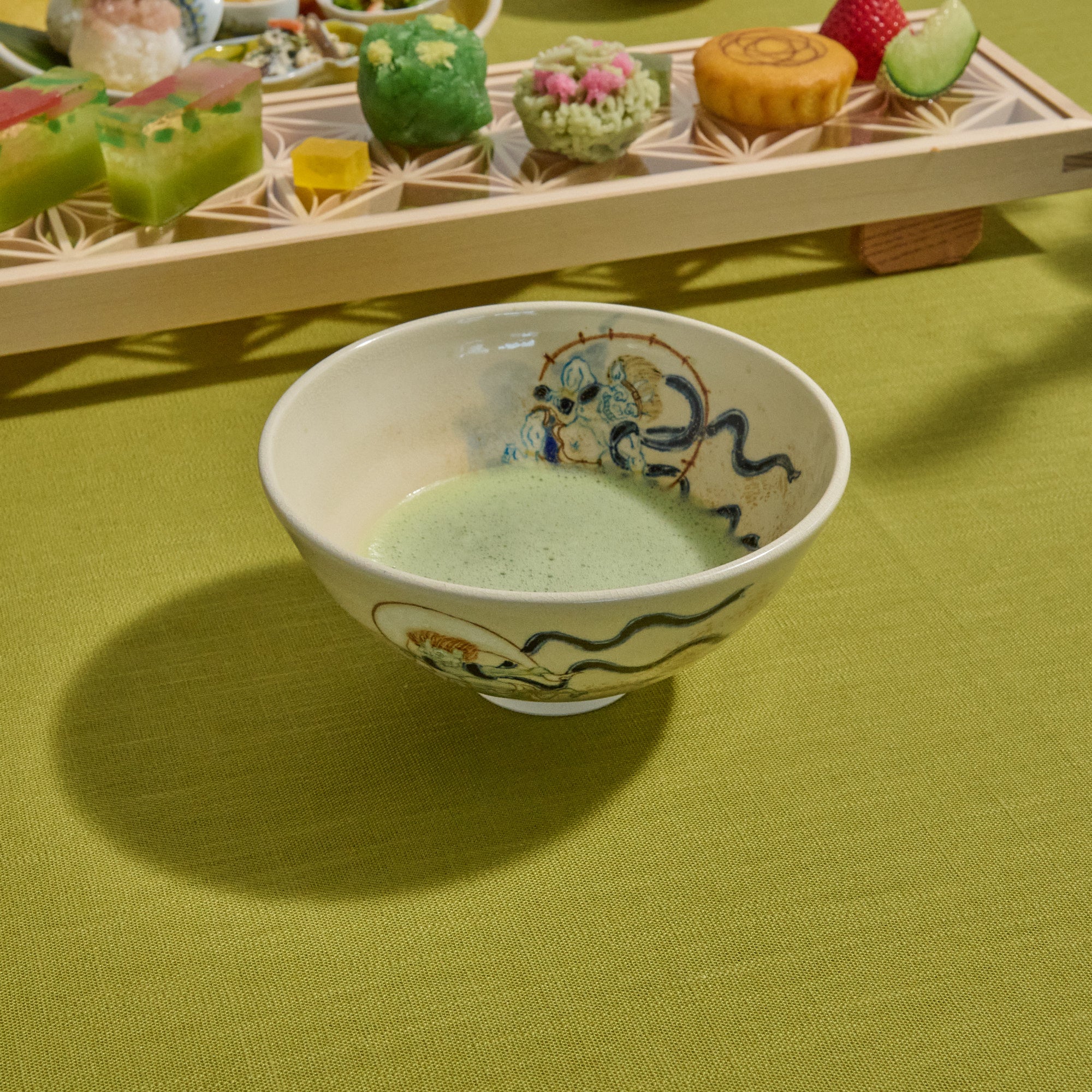 Tosen Kiln Wind God and Thunder God Kiyomizu Ware Matcha Bowl