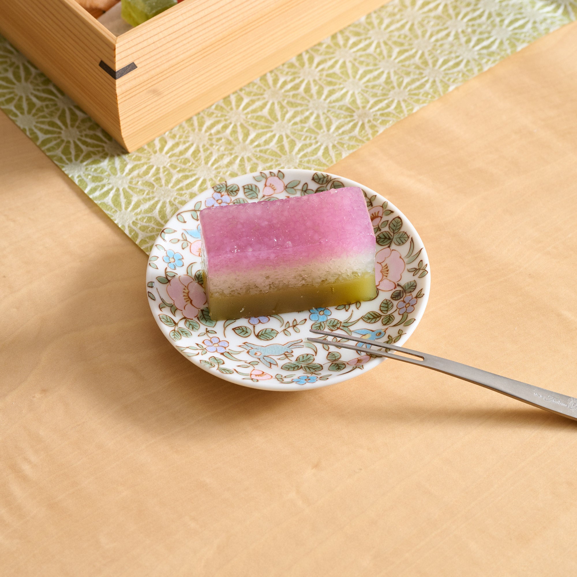 Kutani Art Floral Sauce Plate Set