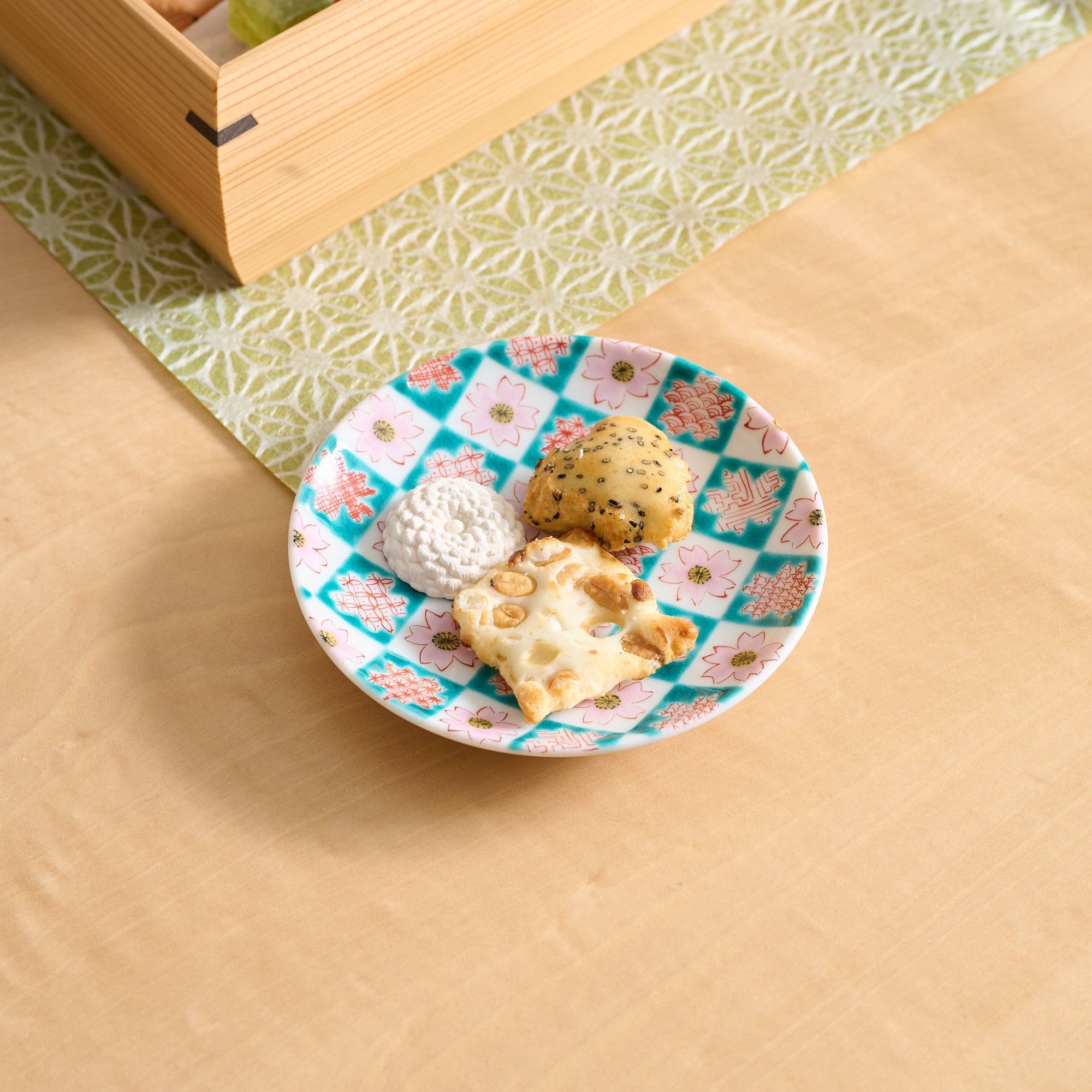 Kutani Art Floral Sauce Plate Set
