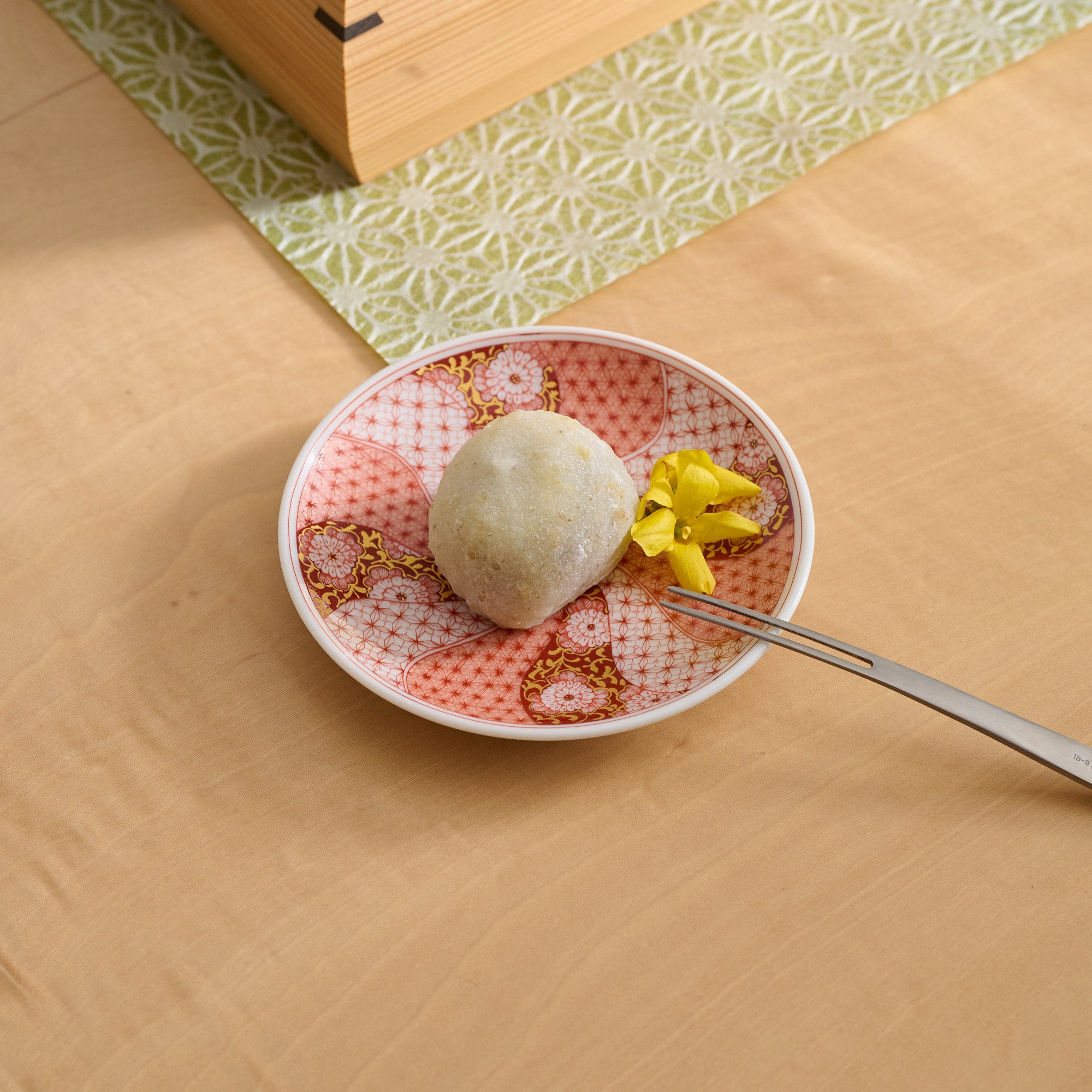 Kutani Art Colorful Saibyo Sauce Plate Set