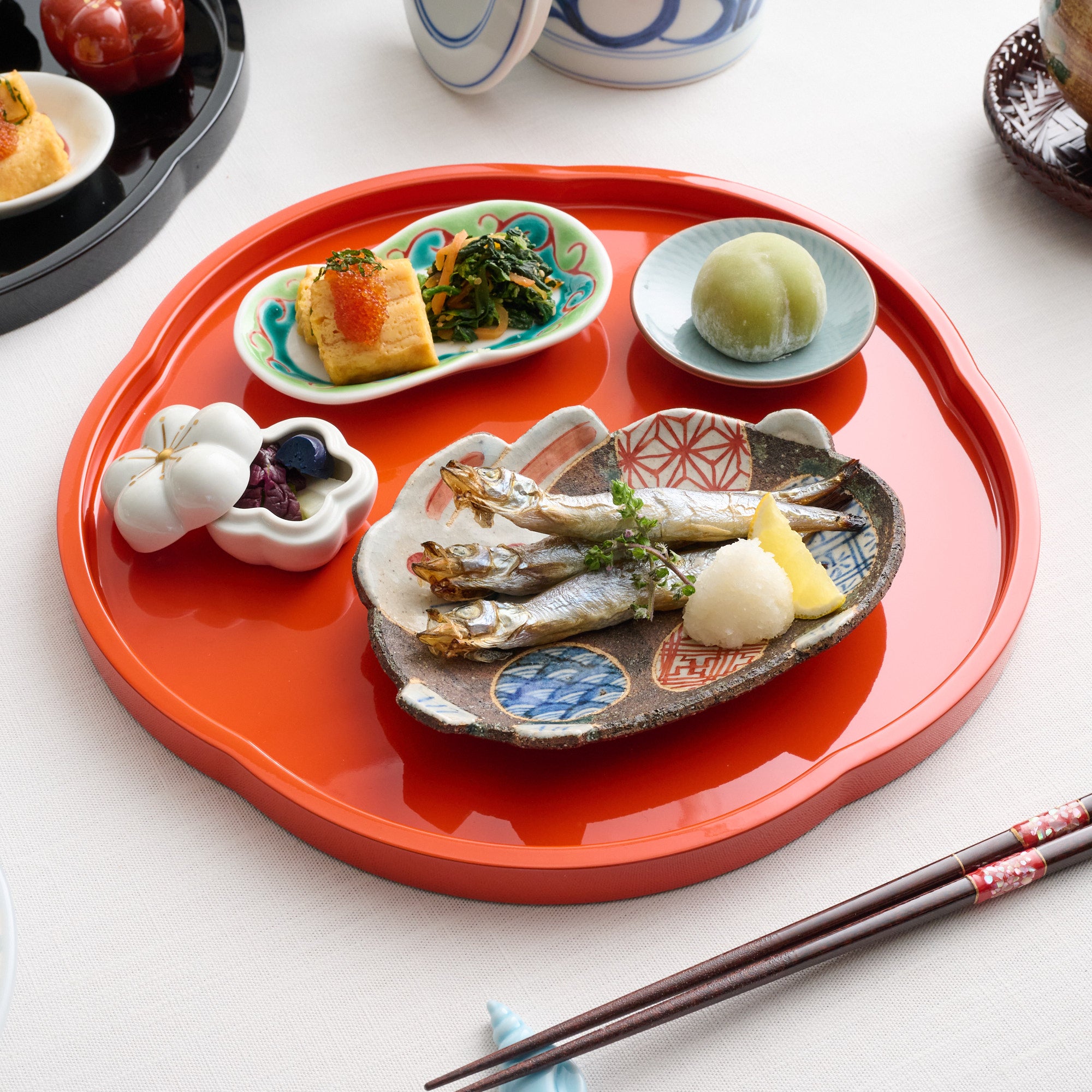 Red Plum-Shaped Serving Tray 11.6 IN