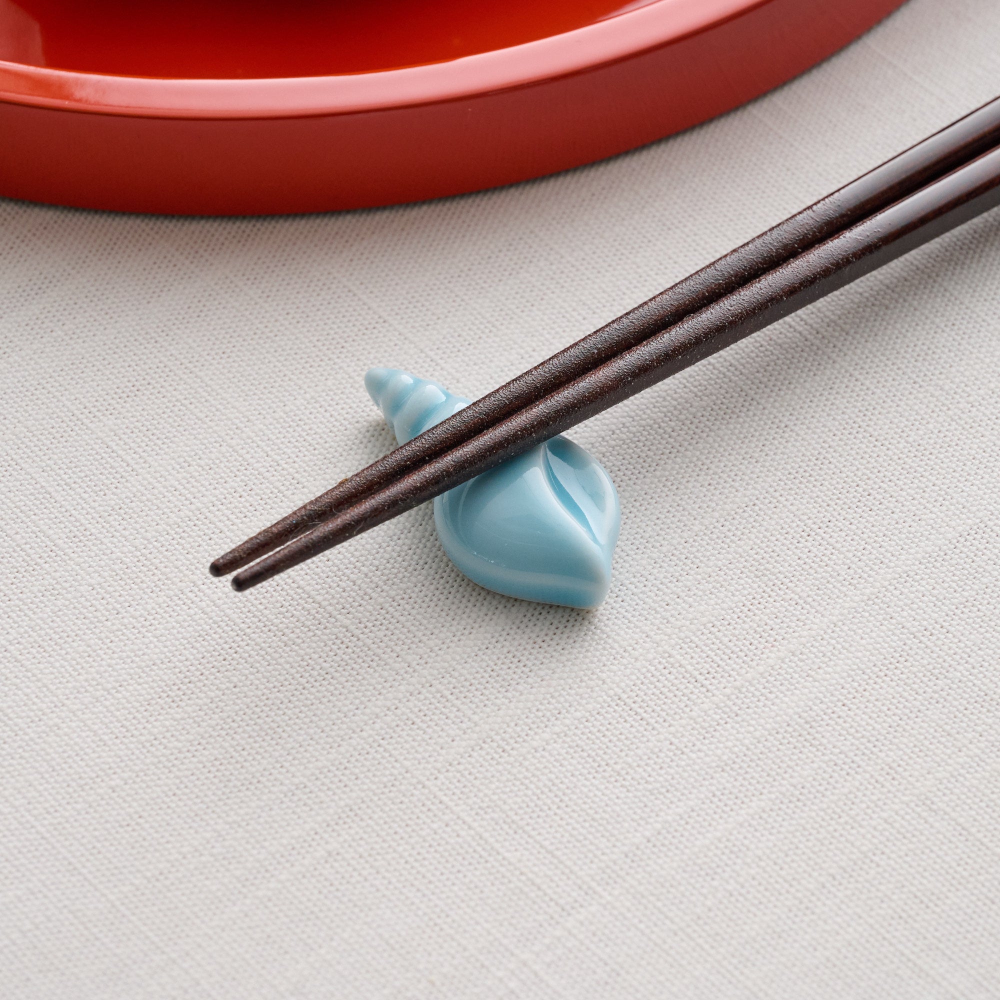 Sound of the Sea Shell Inlay Checkered Pattern Chopsticks Pair Set with Chopstick Rests