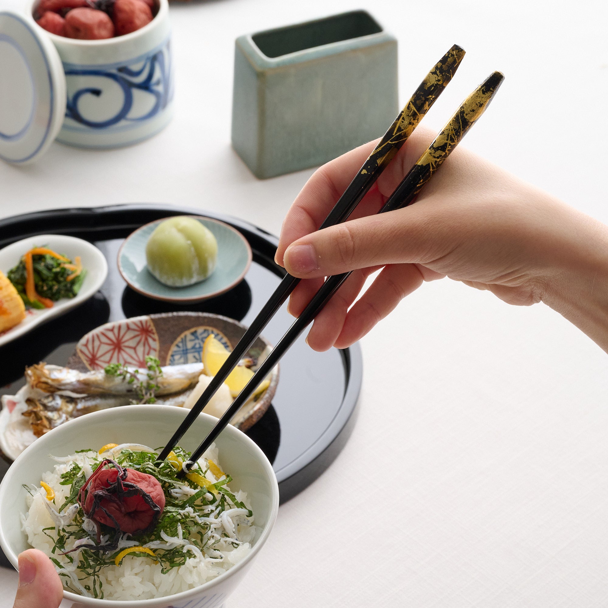 Gold & Silver Leaf Chopsticks Pair Set with Chopstick Rests
