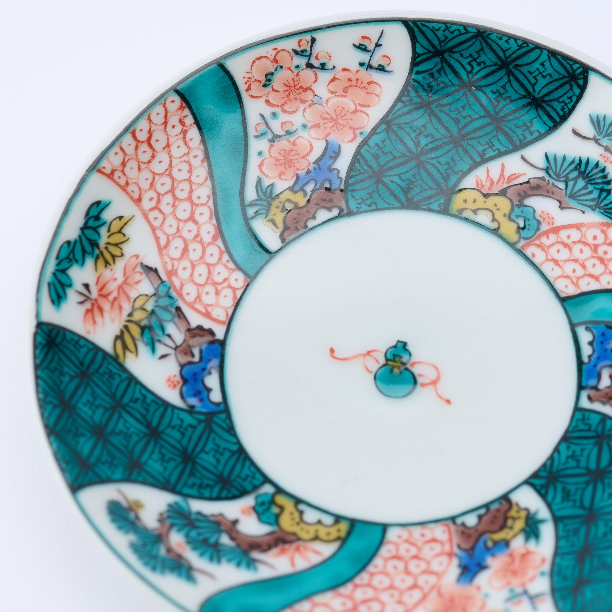 Kutani Art Heritage Designs Sauce Plate Set