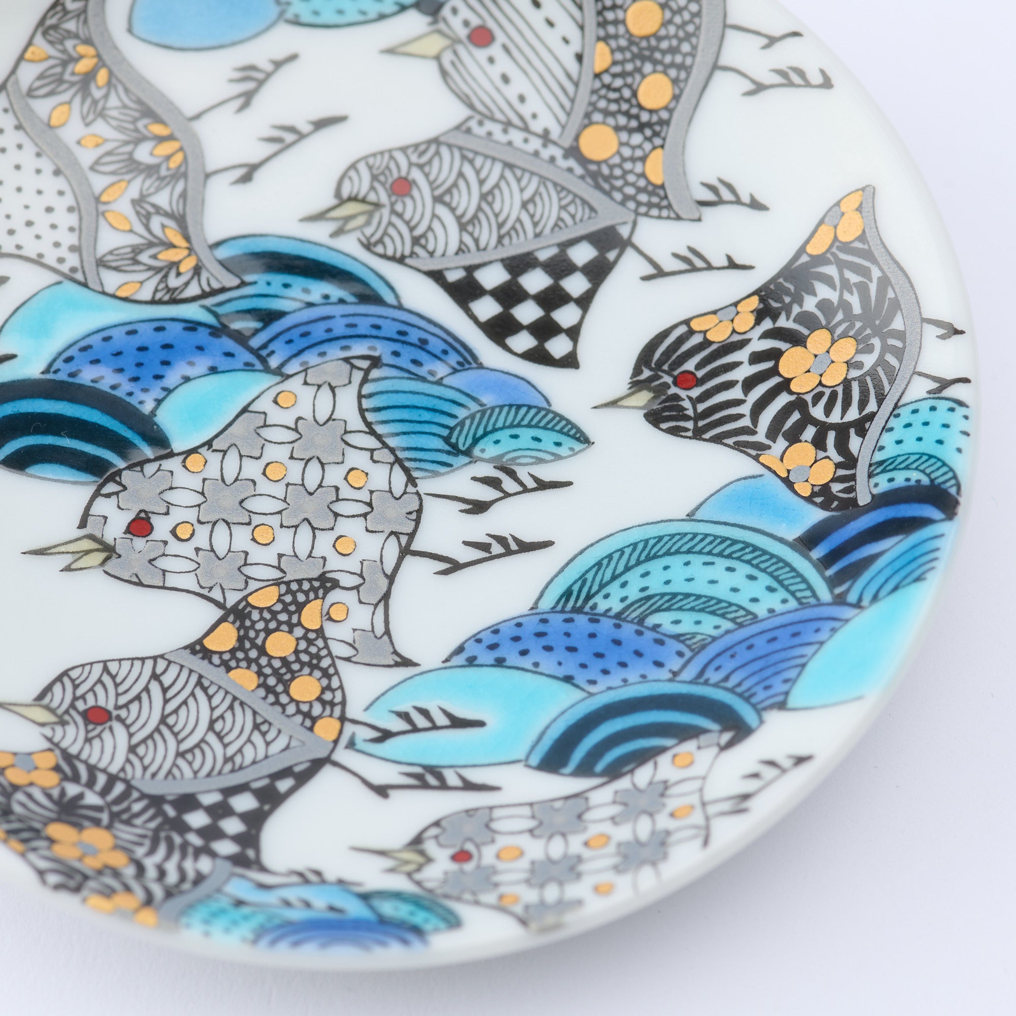 Kutani Art Auspicious Motifs Sauce Plate Set