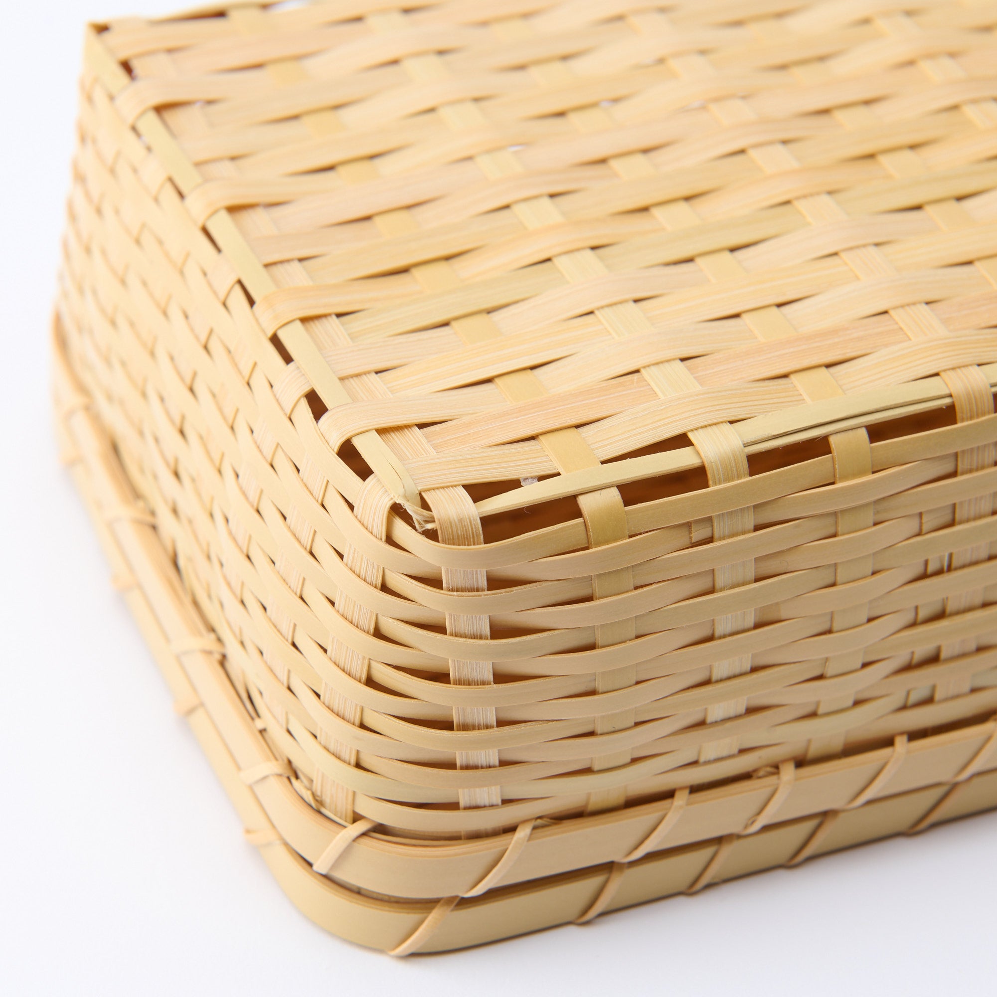 Caja bento de bambú tejido L