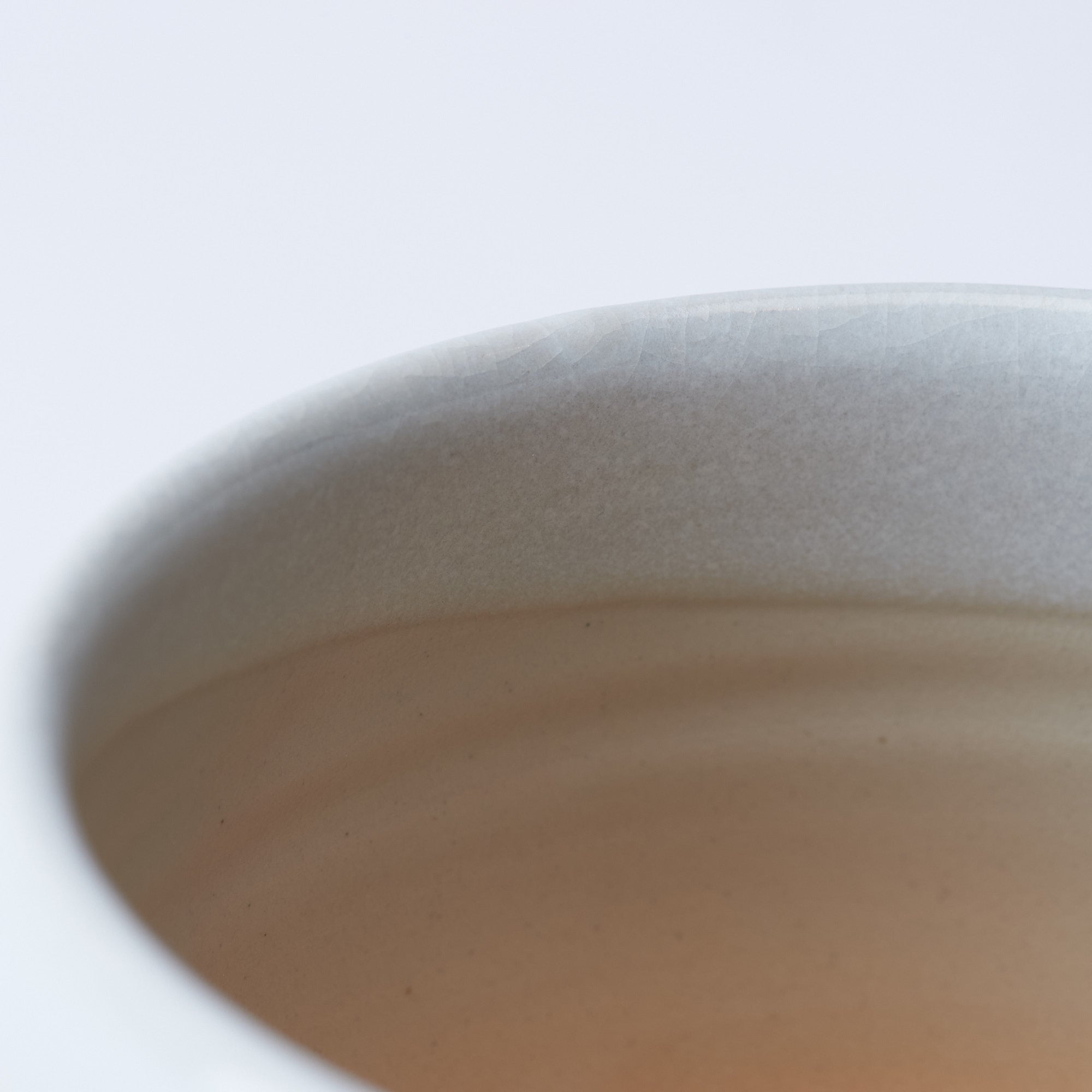 White Cream Gradient Matcha Bowl