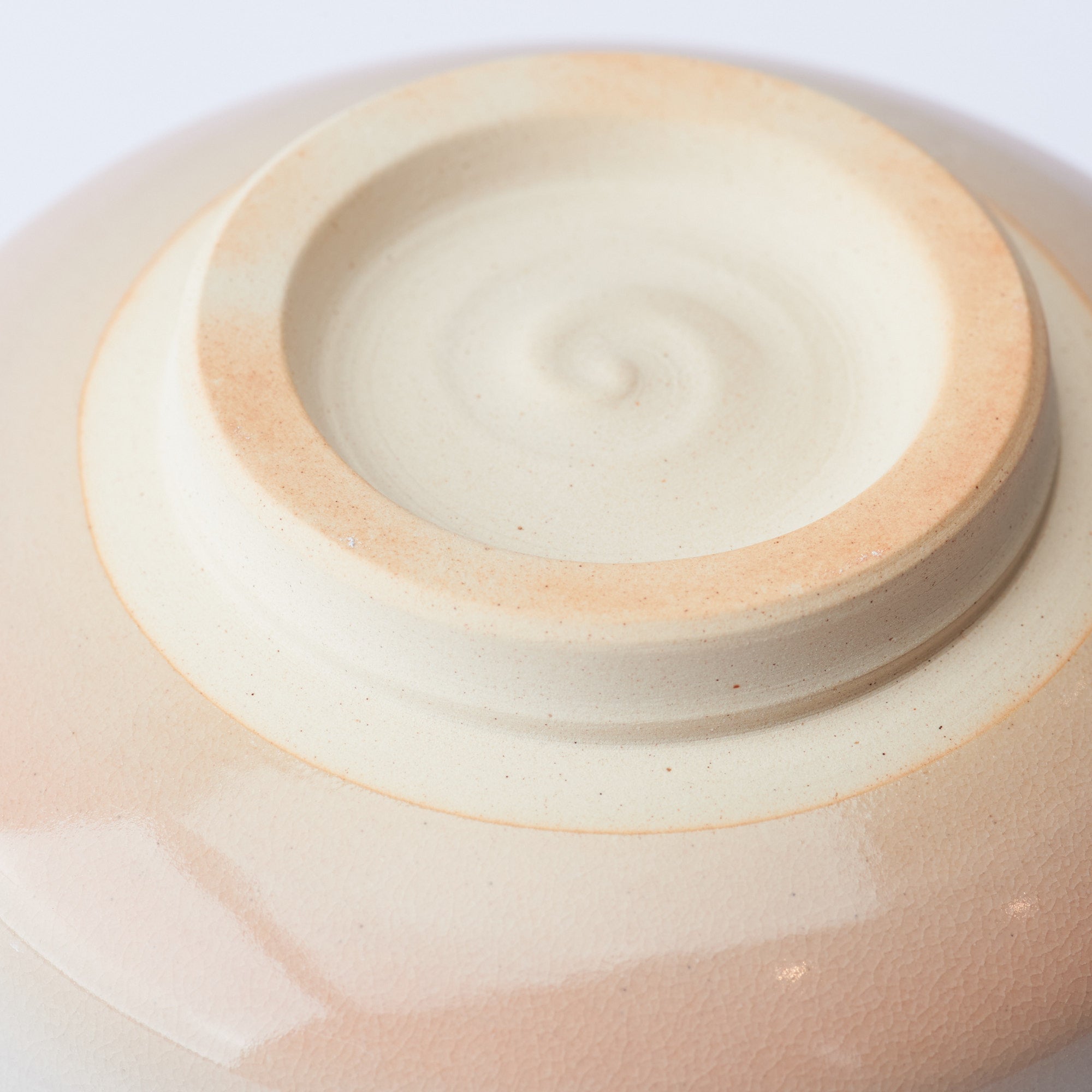 White Cream Gradient Matcha Bowl