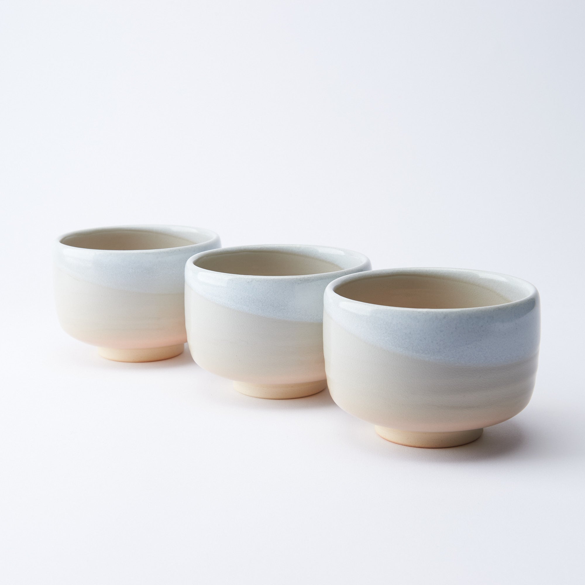 White Cream Gradient Matcha Bowl